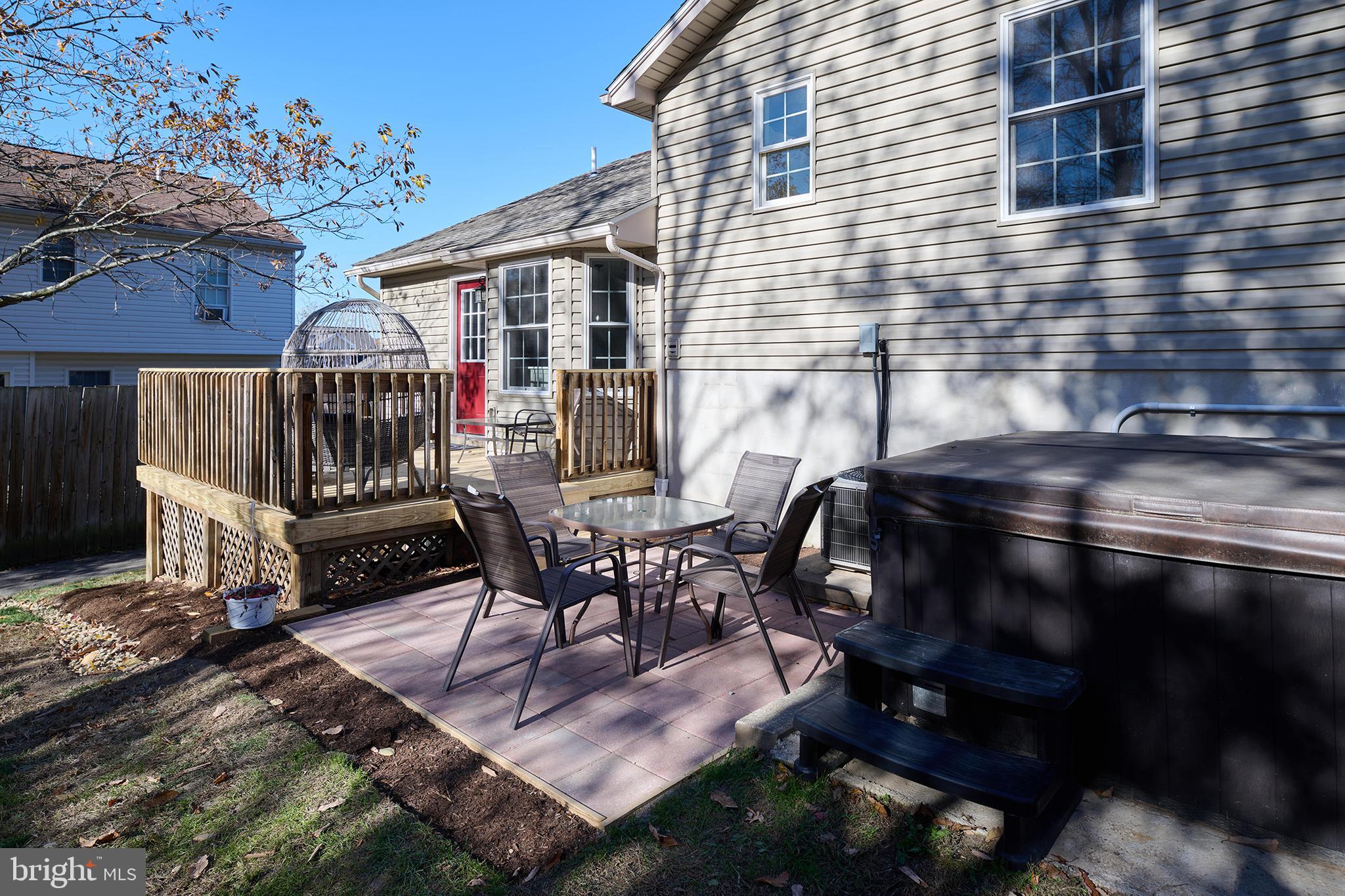 VISTA WOODS - Residential