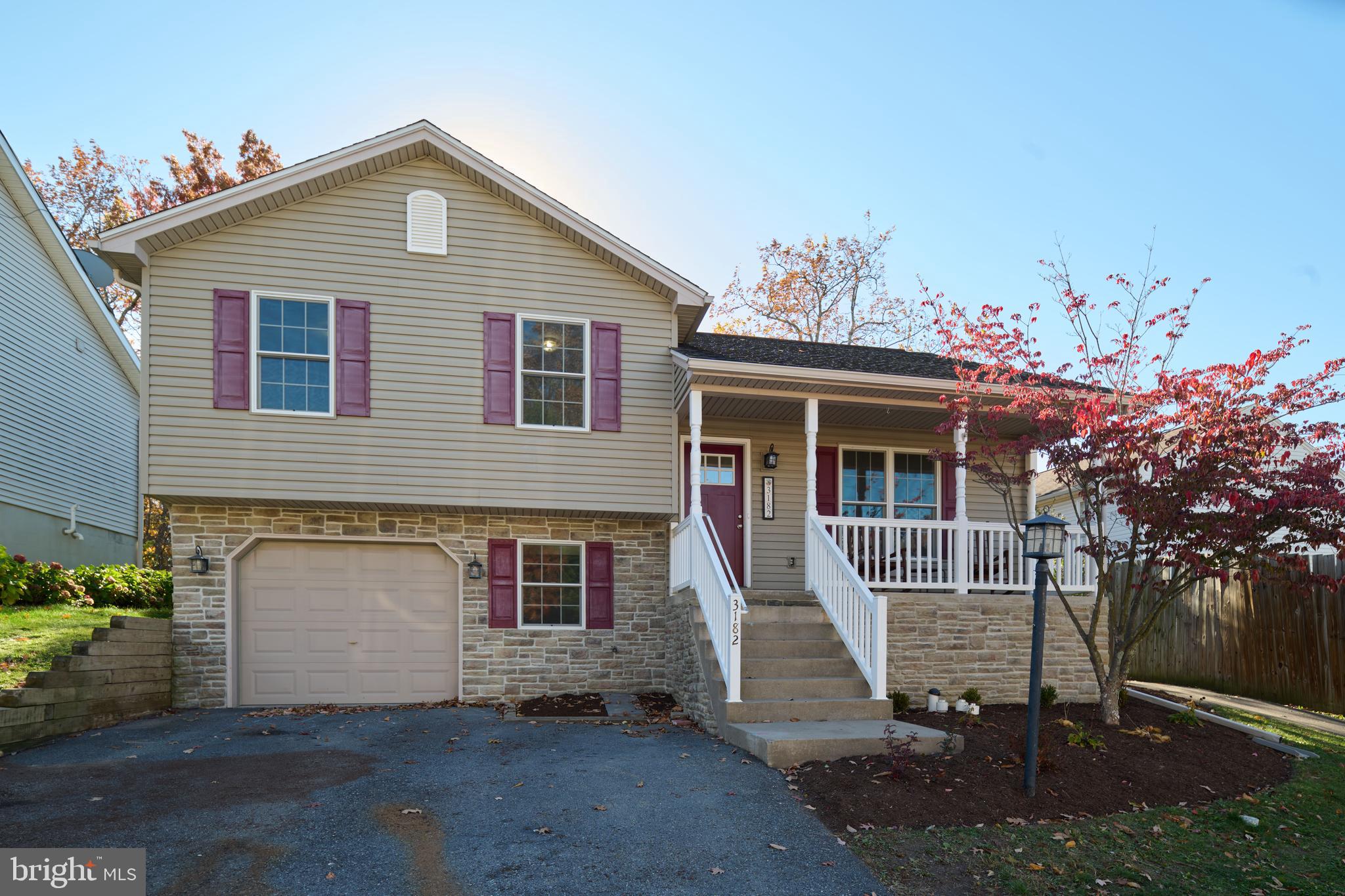 VISTA WOODS - Residential