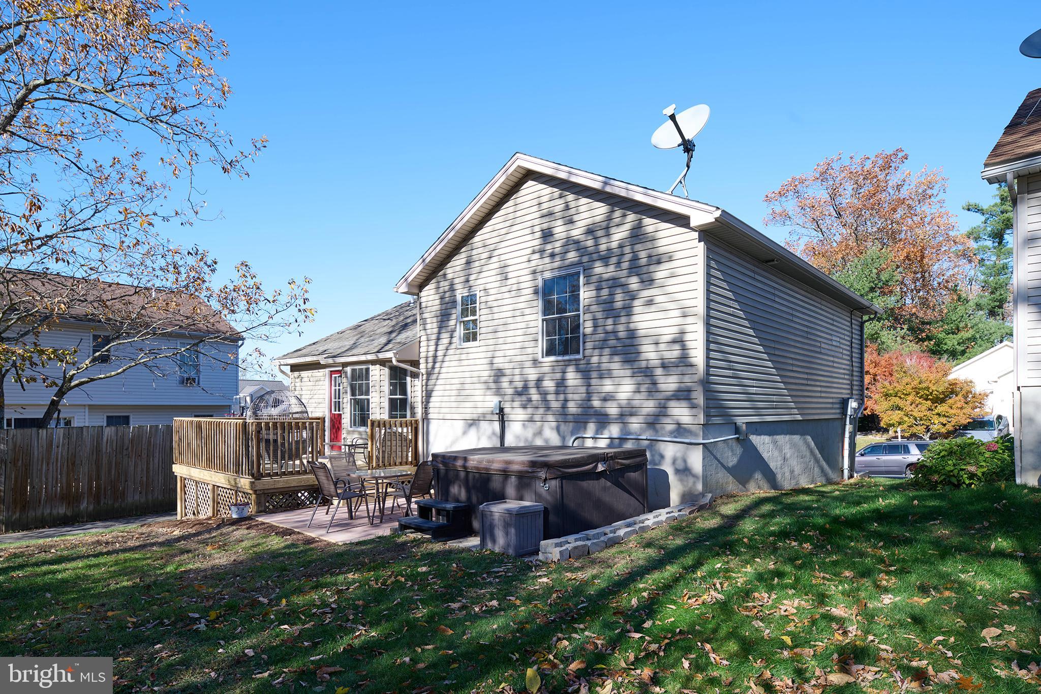 VISTA WOODS - Residential