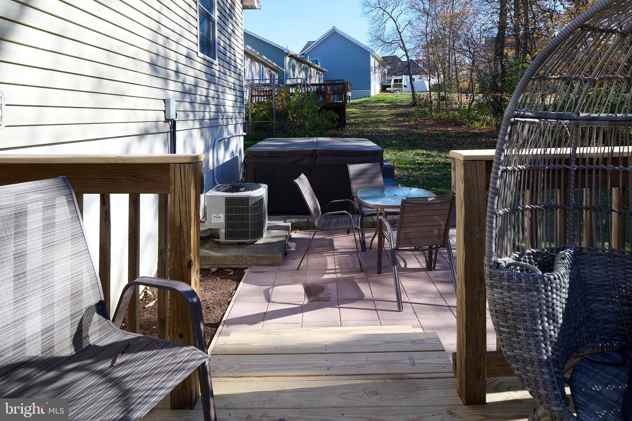 VISTA WOODS - Residential