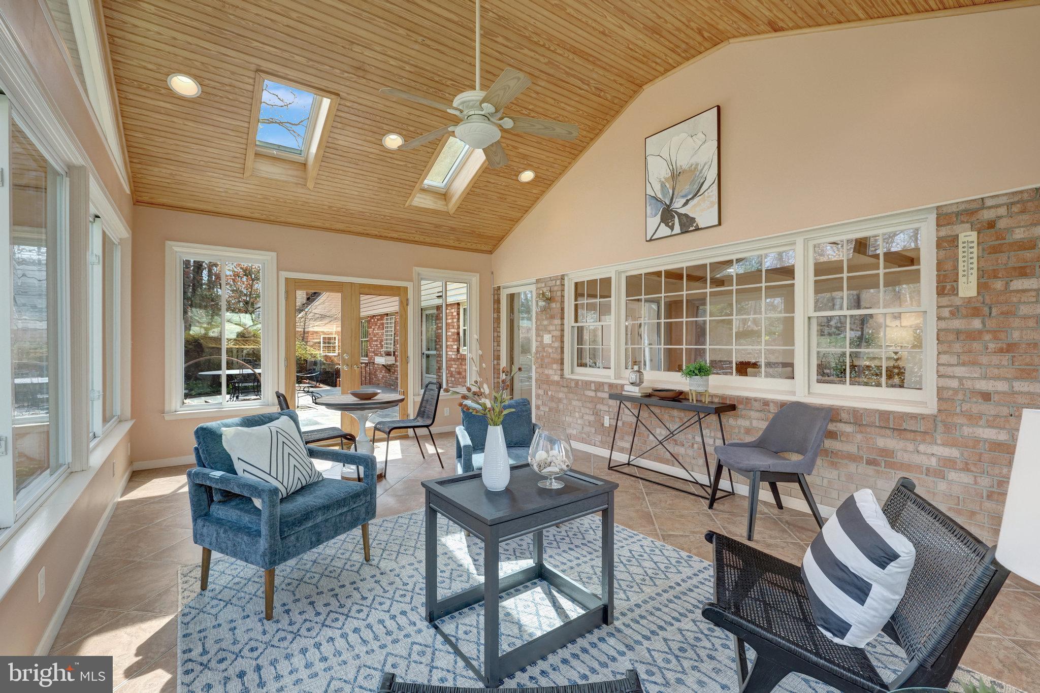 MANTUA - Residential