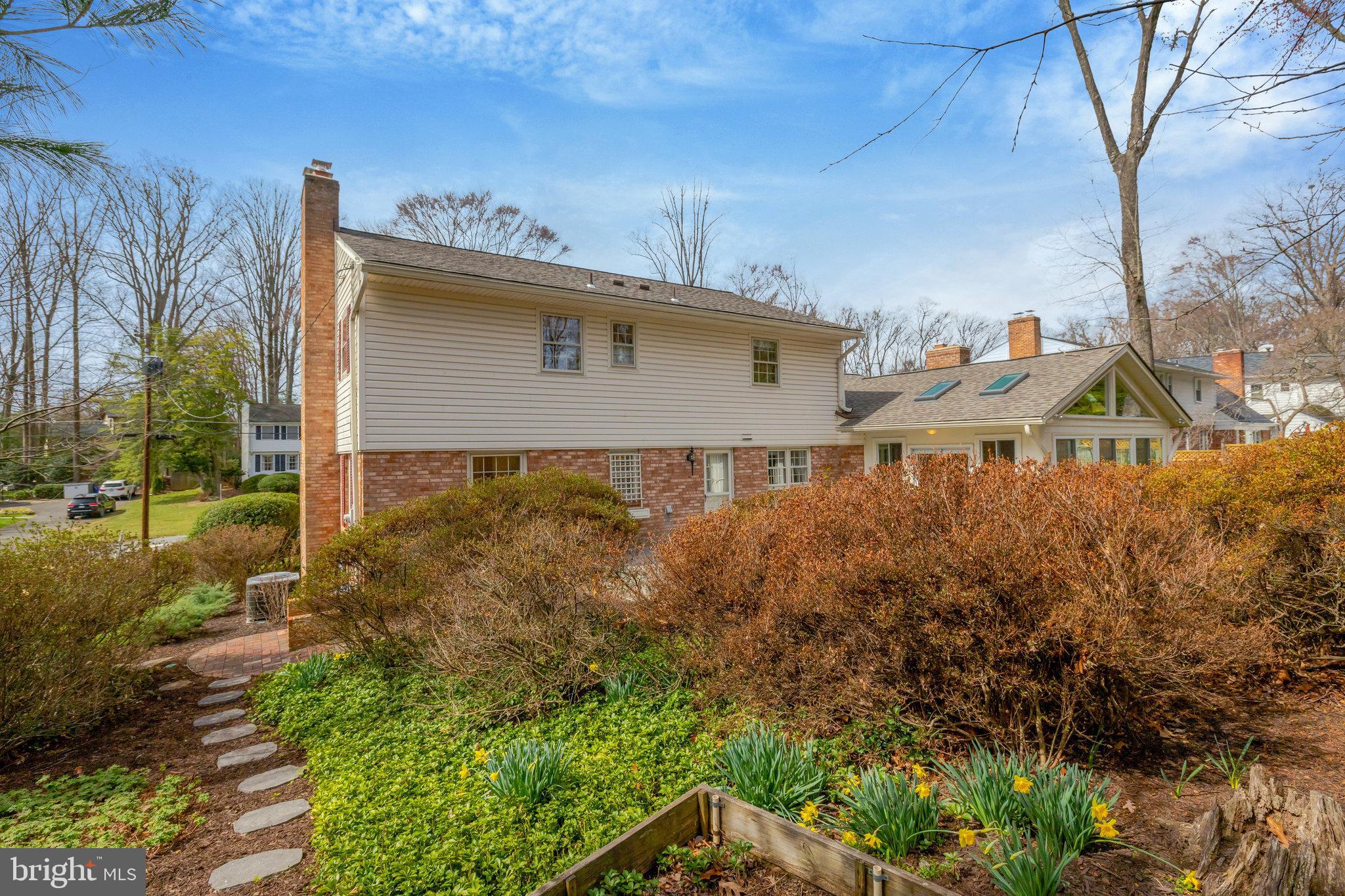 MANTUA - Residential