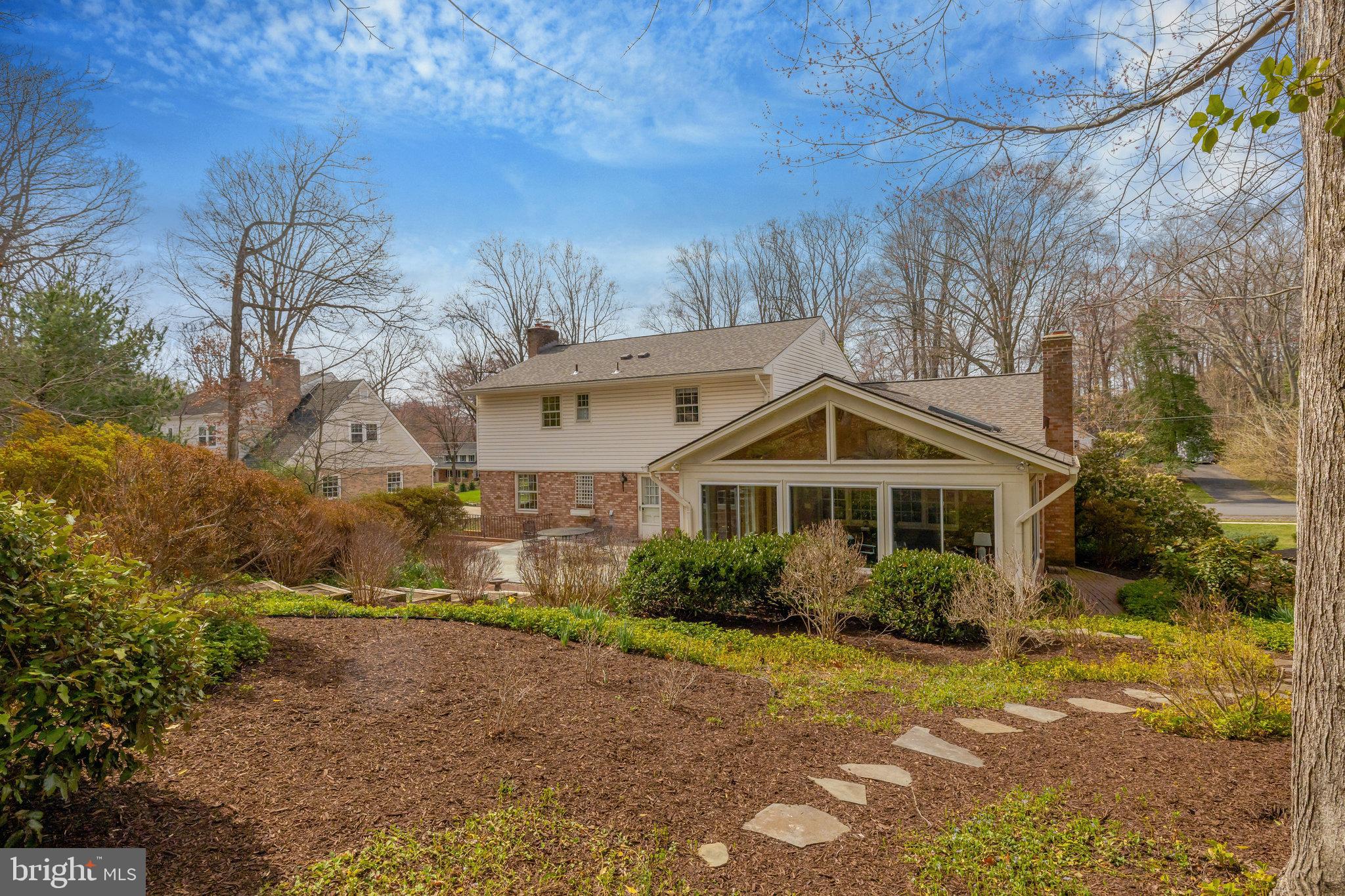 MANTUA - Residential