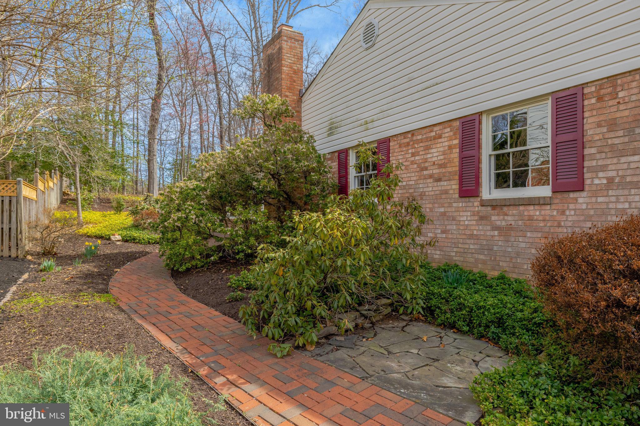 MANTUA - Residential