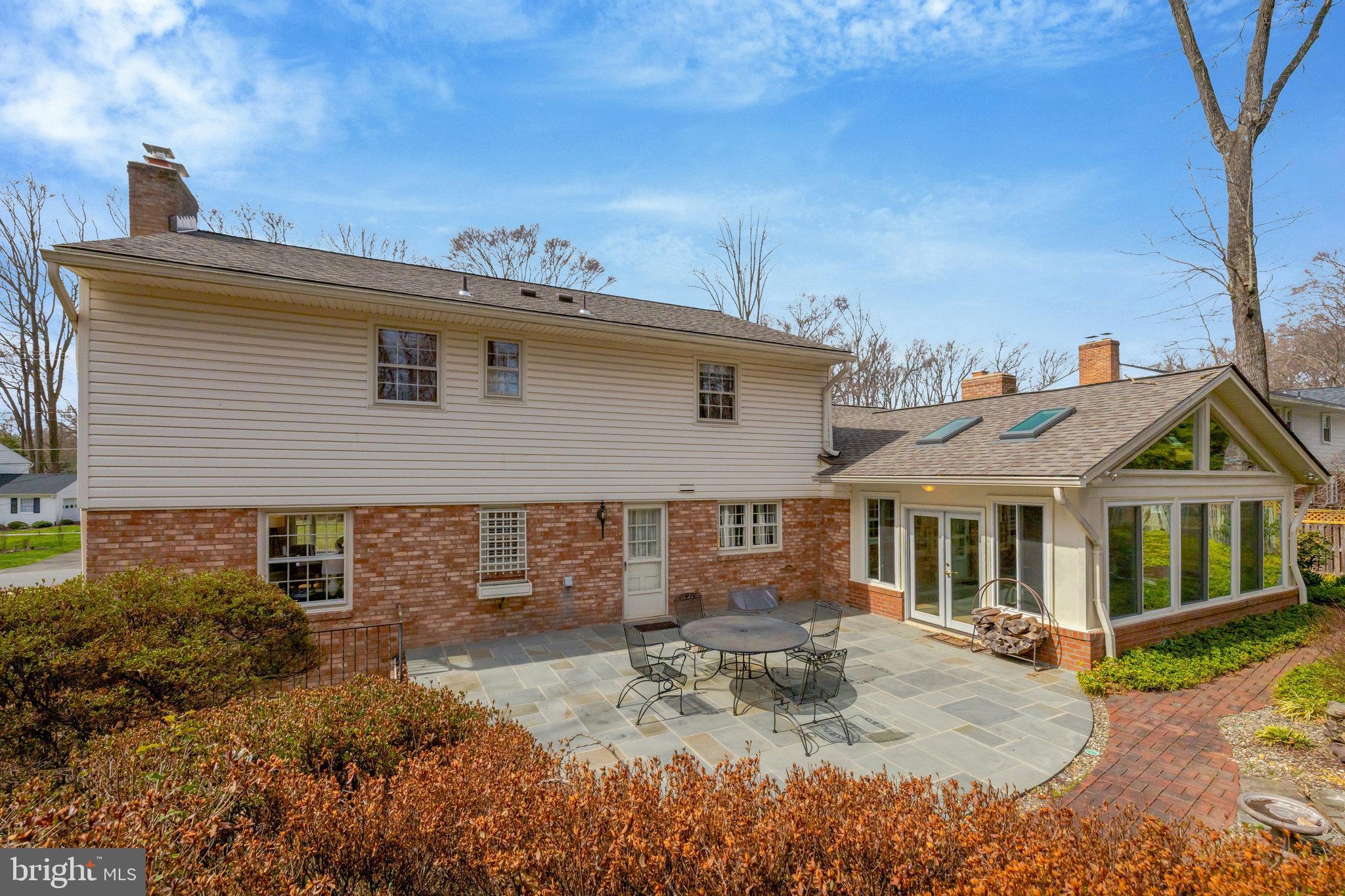 MANTUA - Residential