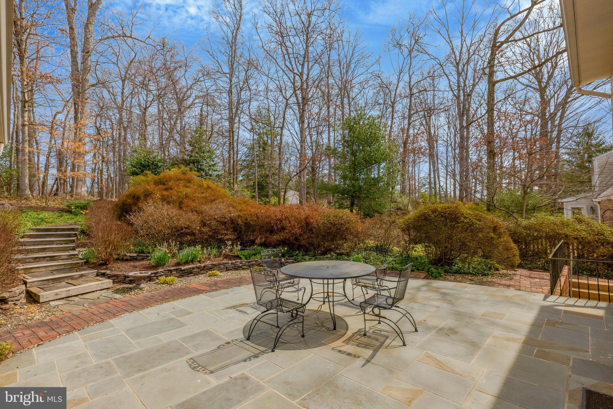 MANTUA - Residential