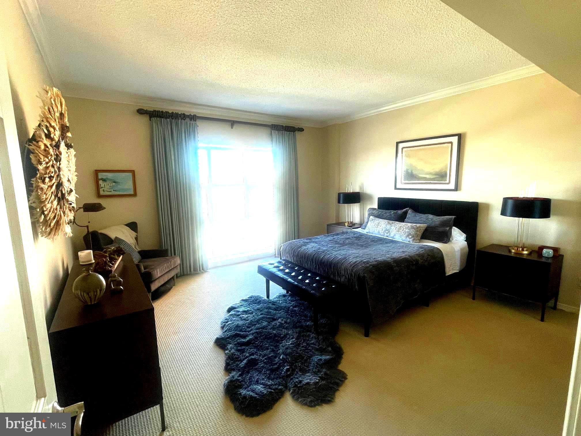 HARBOR EAST - Residential