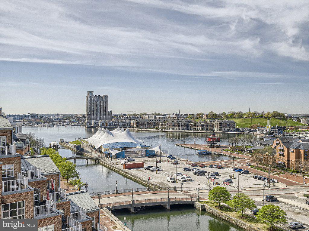 HARBOR EAST - Residential