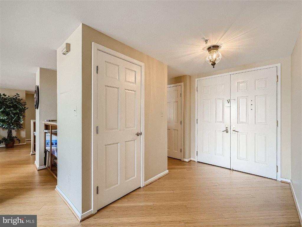 HARBOR EAST - Residential