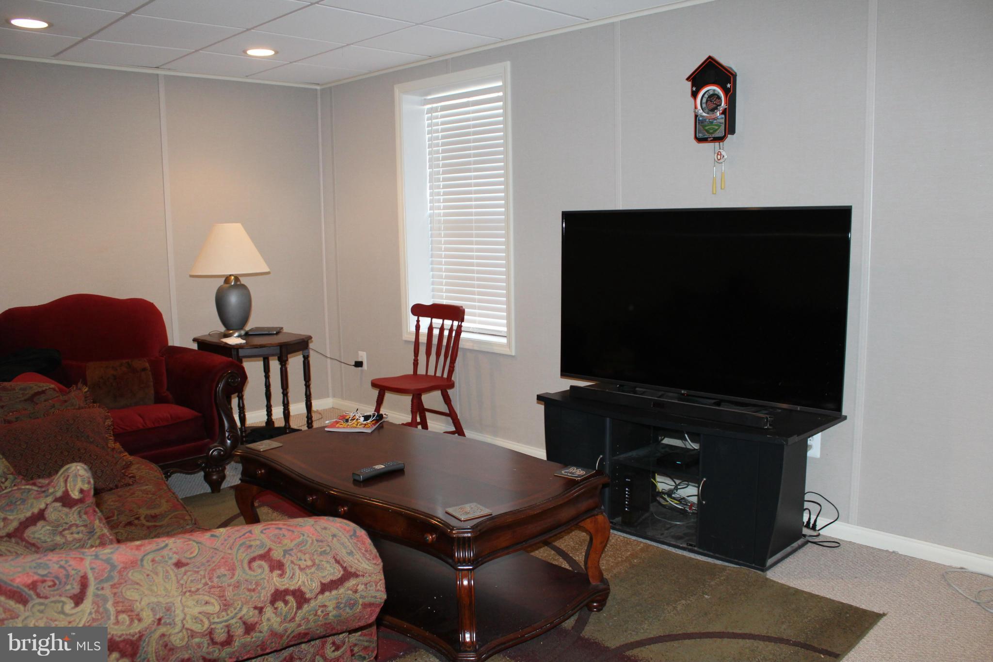 SOUTH OAKS - Residential Lease