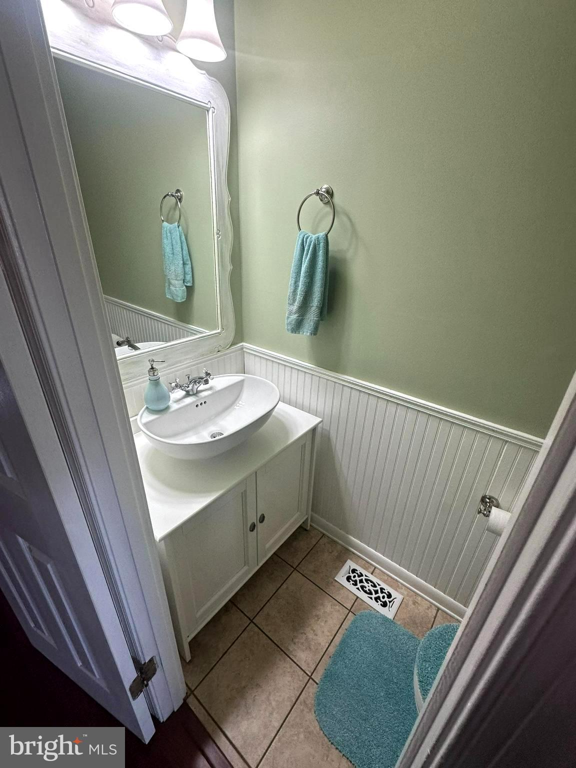 HINES ESTATES - Residential