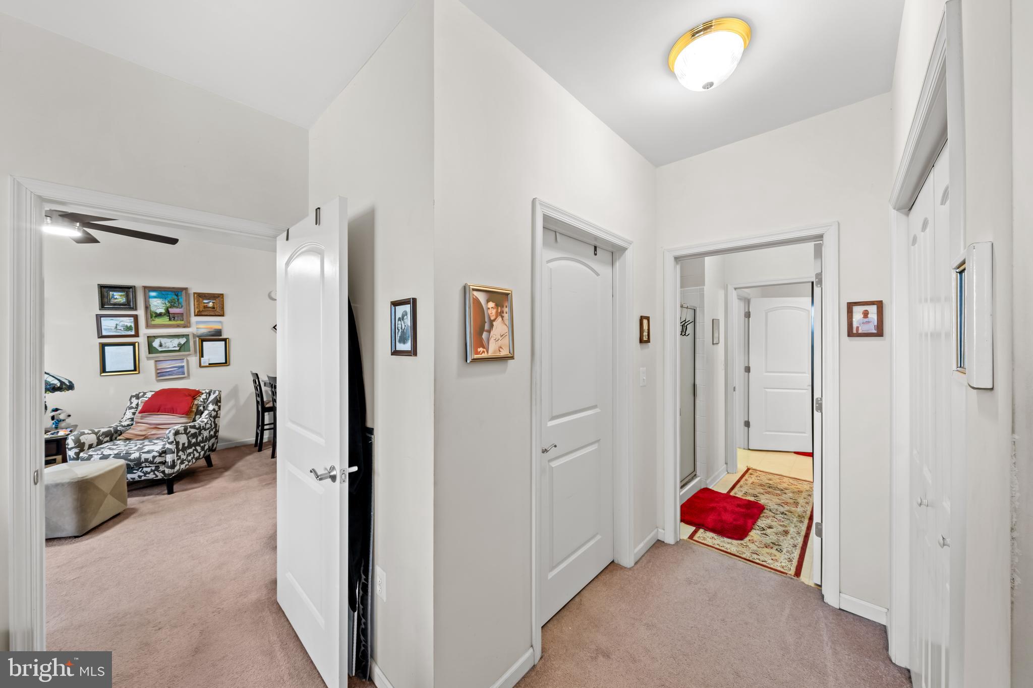 THE HOLLOW AT FOX VA - Residential