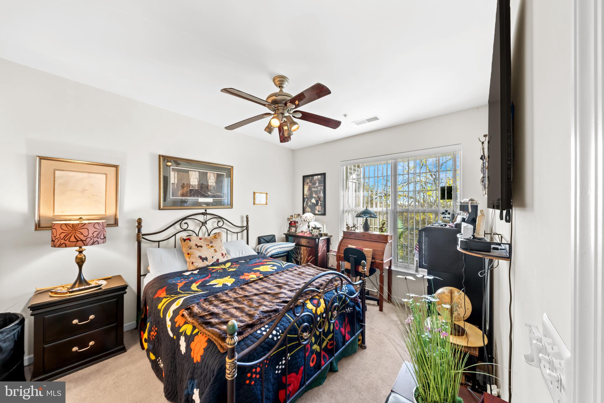 THE HOLLOW AT FOX VA - Residential