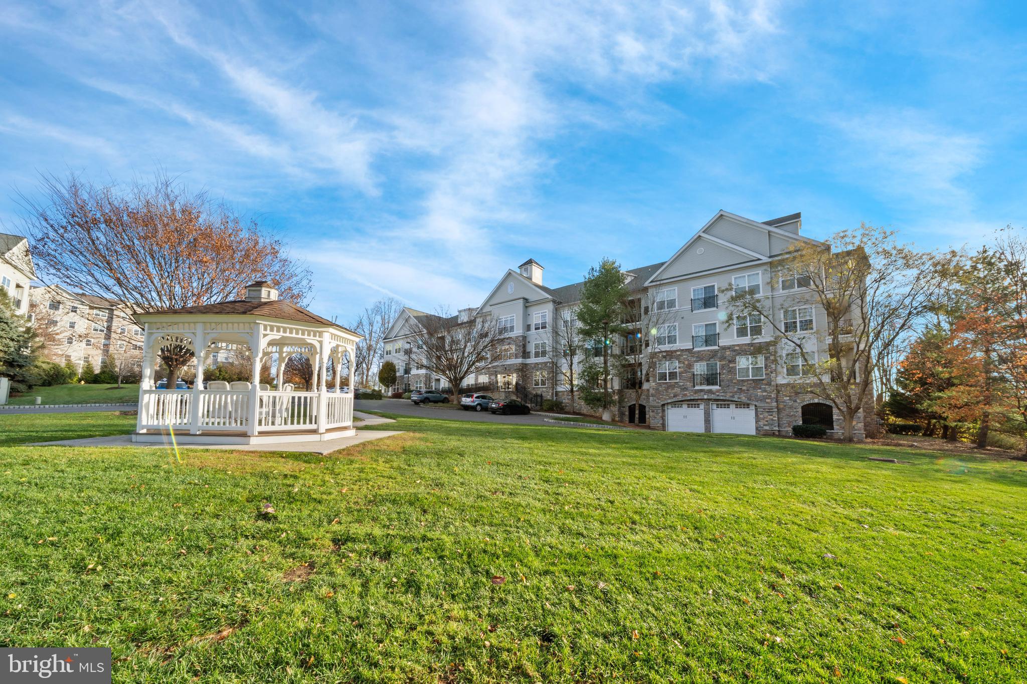 THE HOLLOW AT FOX VA - Residential