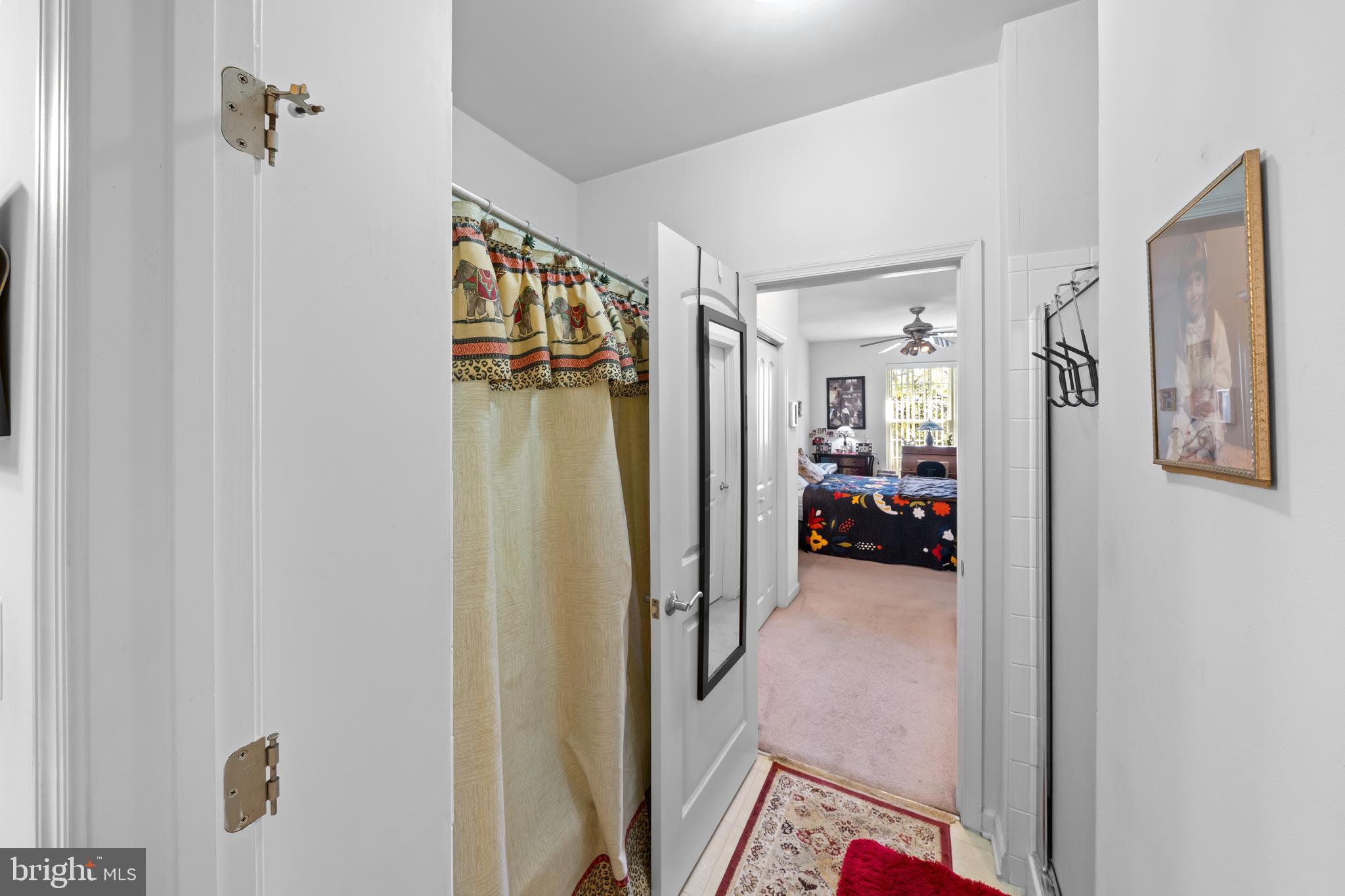 THE HOLLOW AT FOX VA - Residential