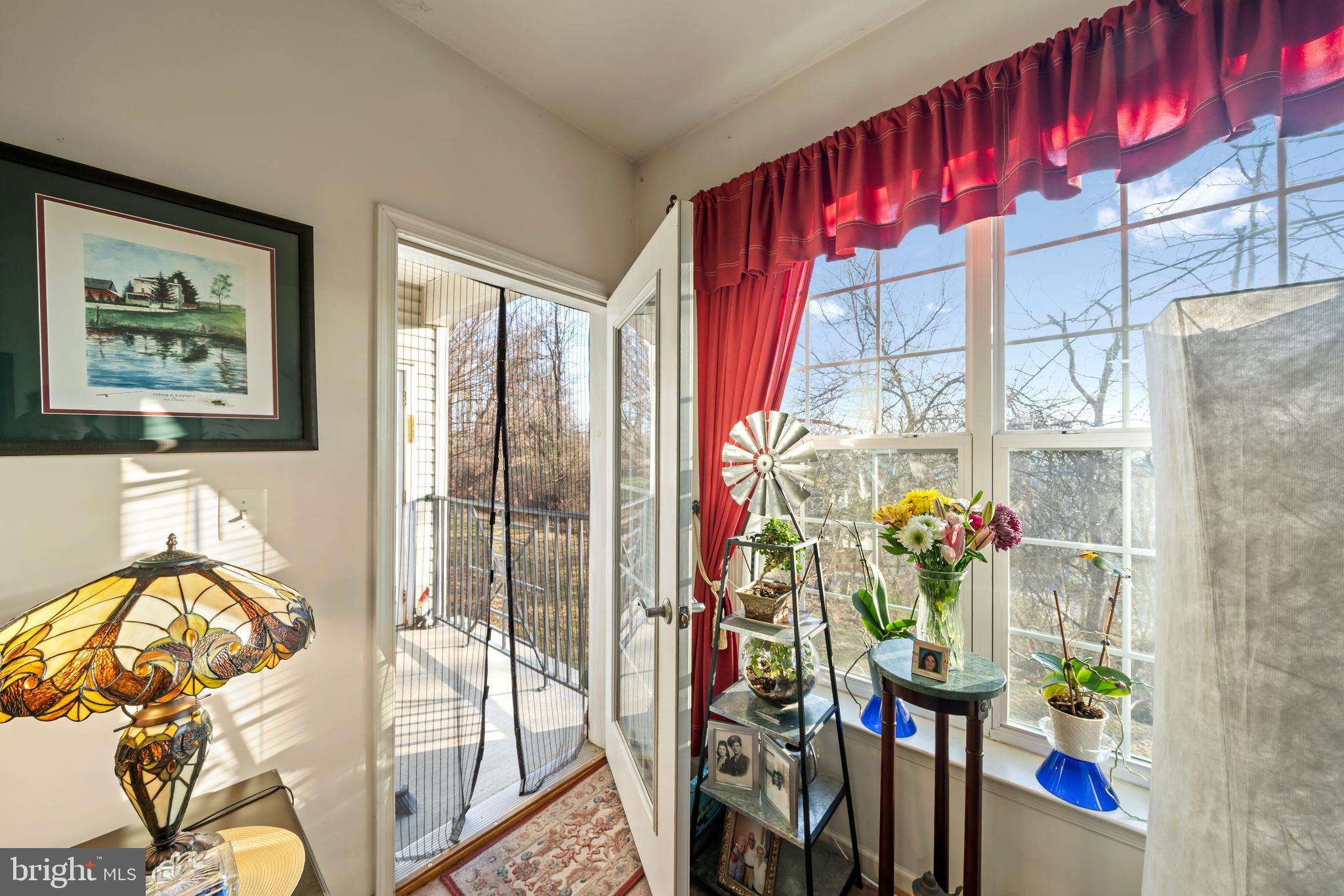 THE HOLLOW AT FOX VA - Residential