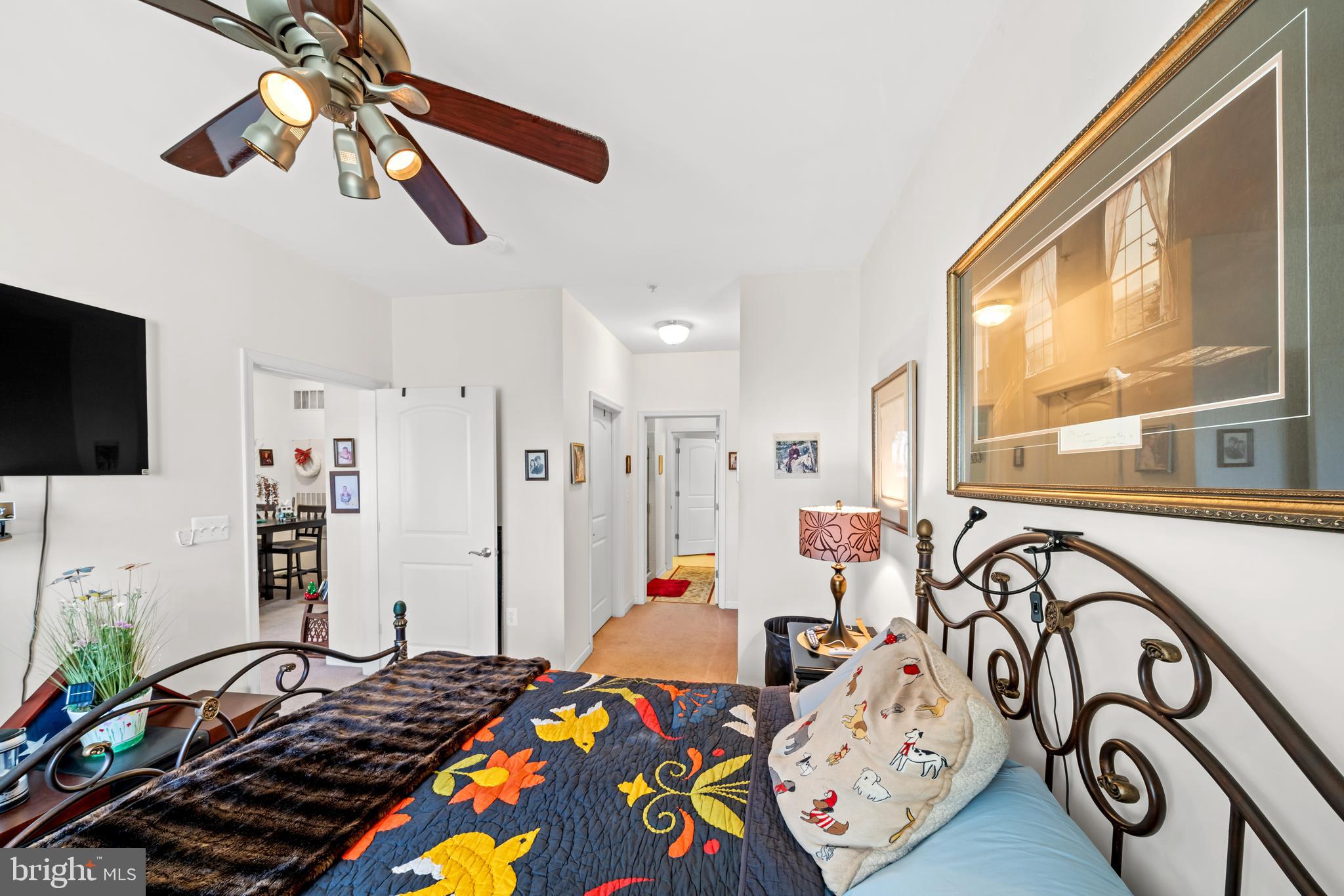 THE HOLLOW AT FOX VA - Residential