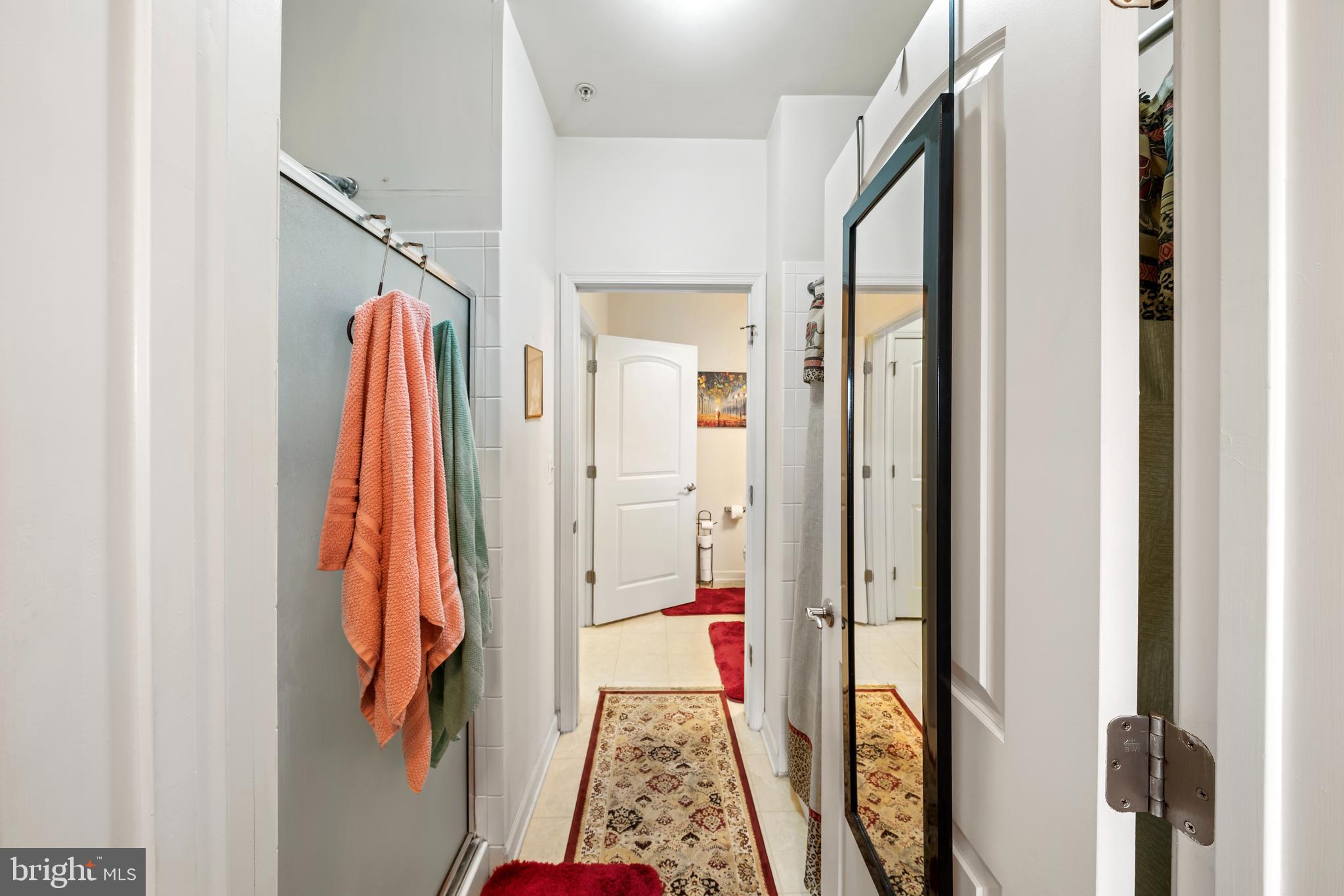 THE HOLLOW AT FOX VA - Residential