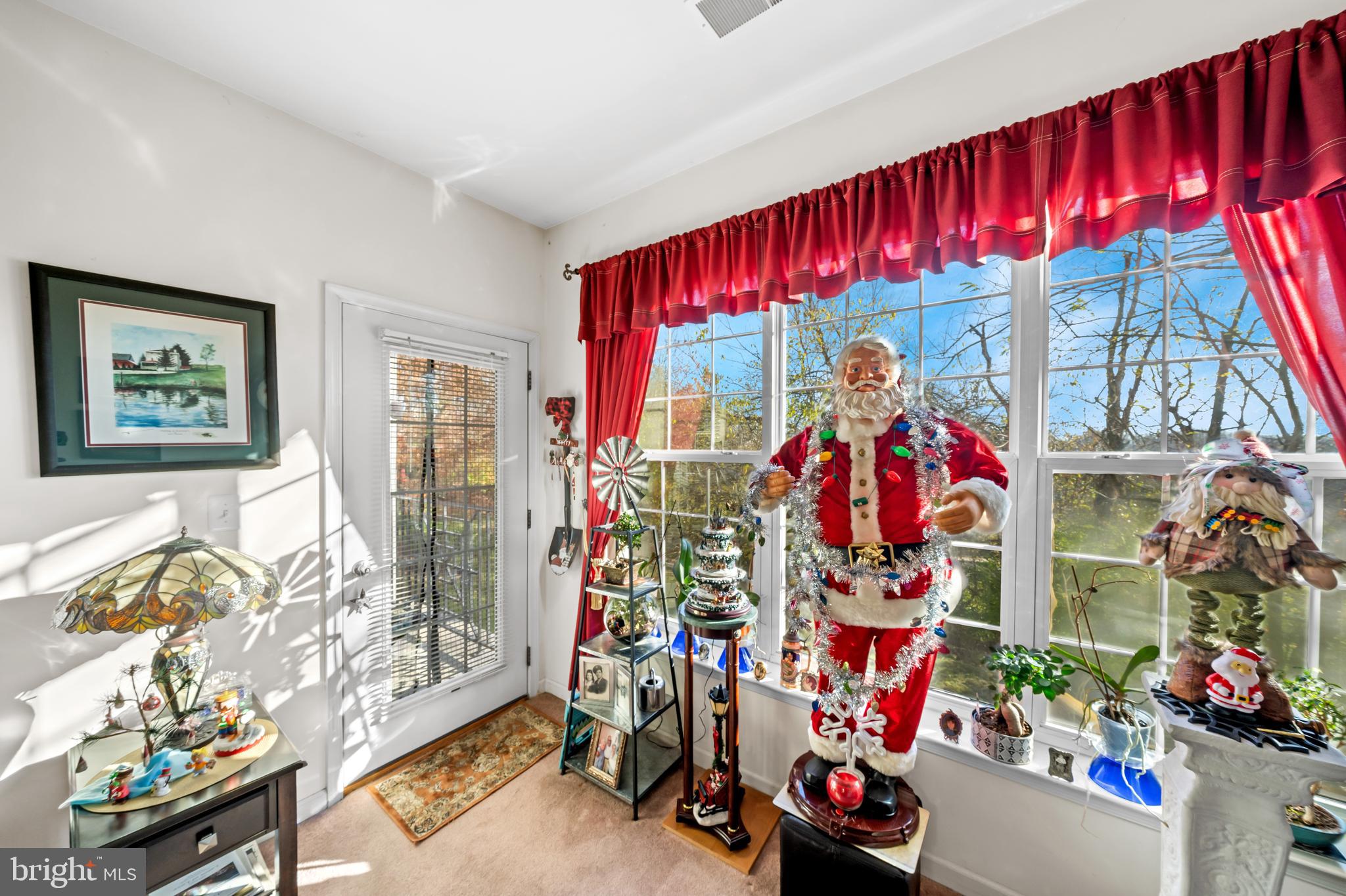 THE HOLLOW AT FOX VA - Residential