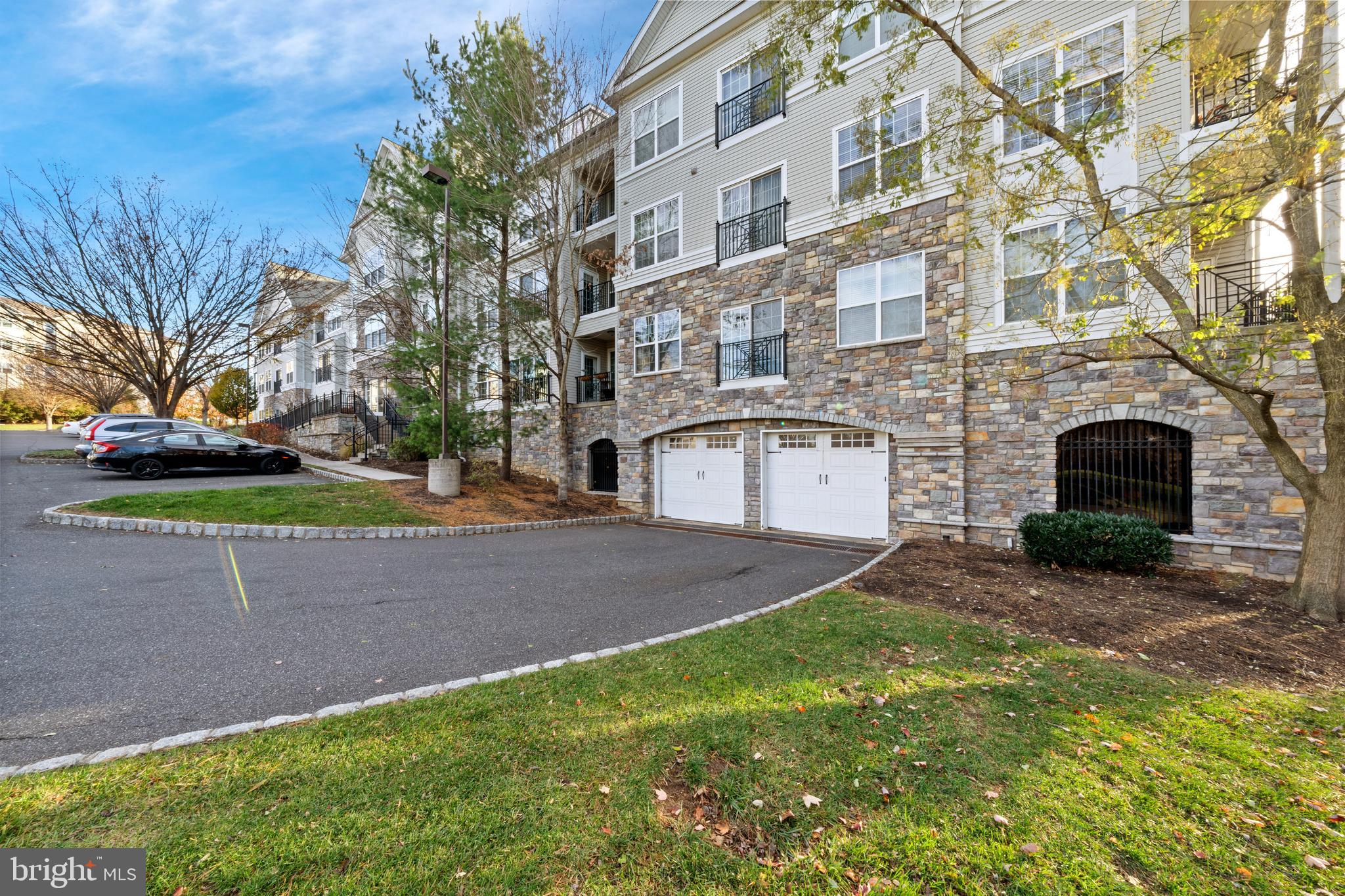 THE HOLLOW AT FOX VA - Residential