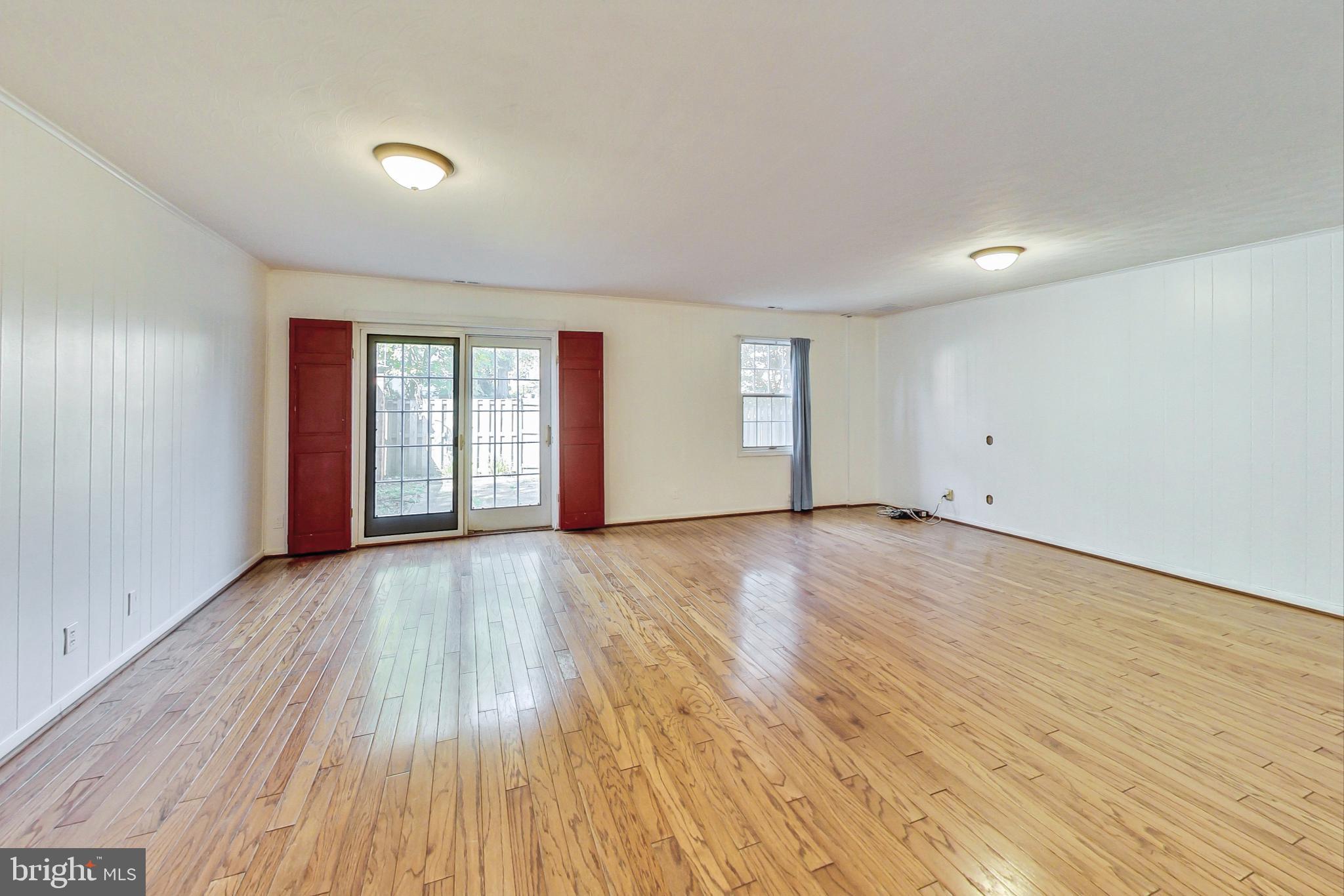 DIAMOND FARM - Residential Lease