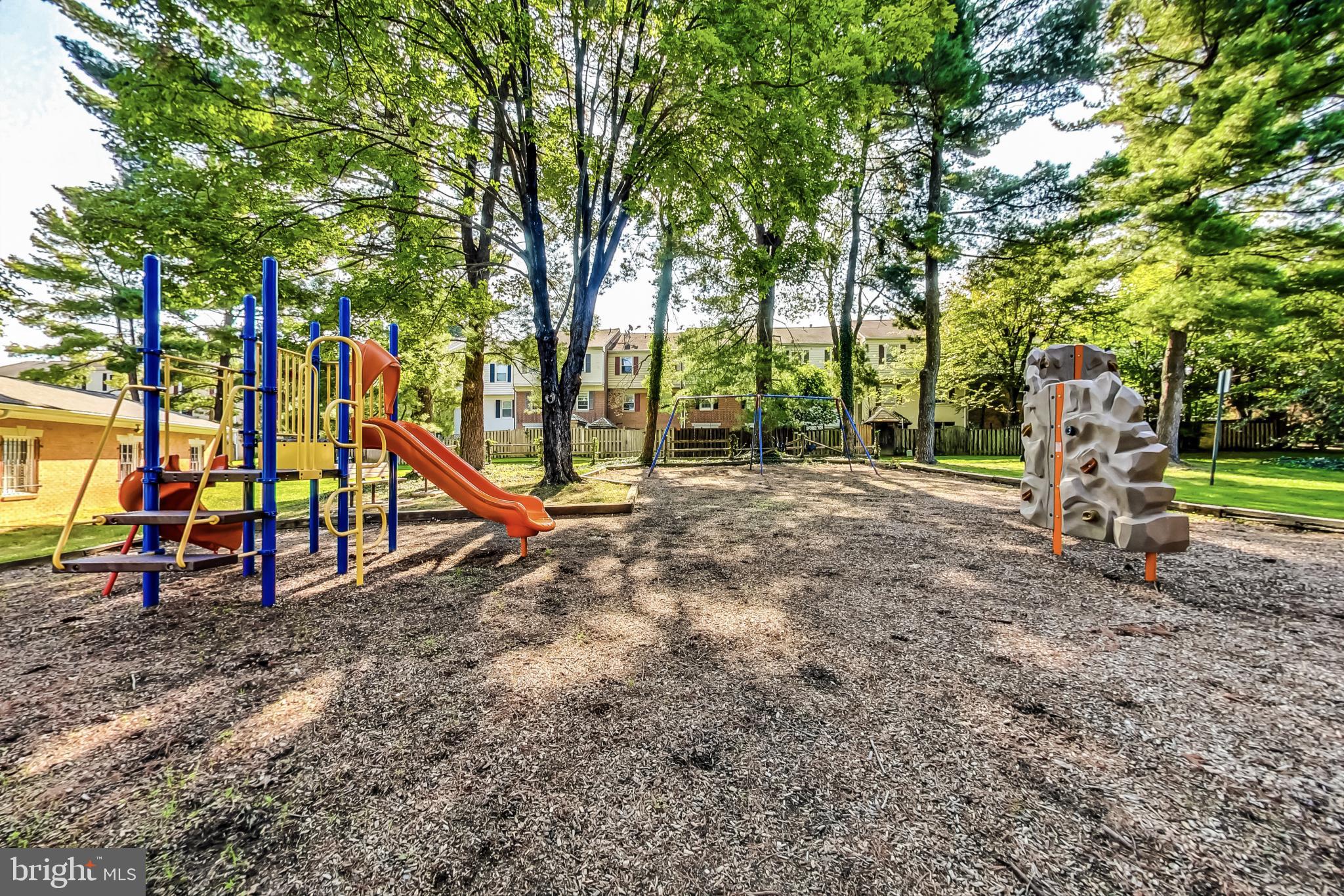 DIAMOND FARM - Residential Lease