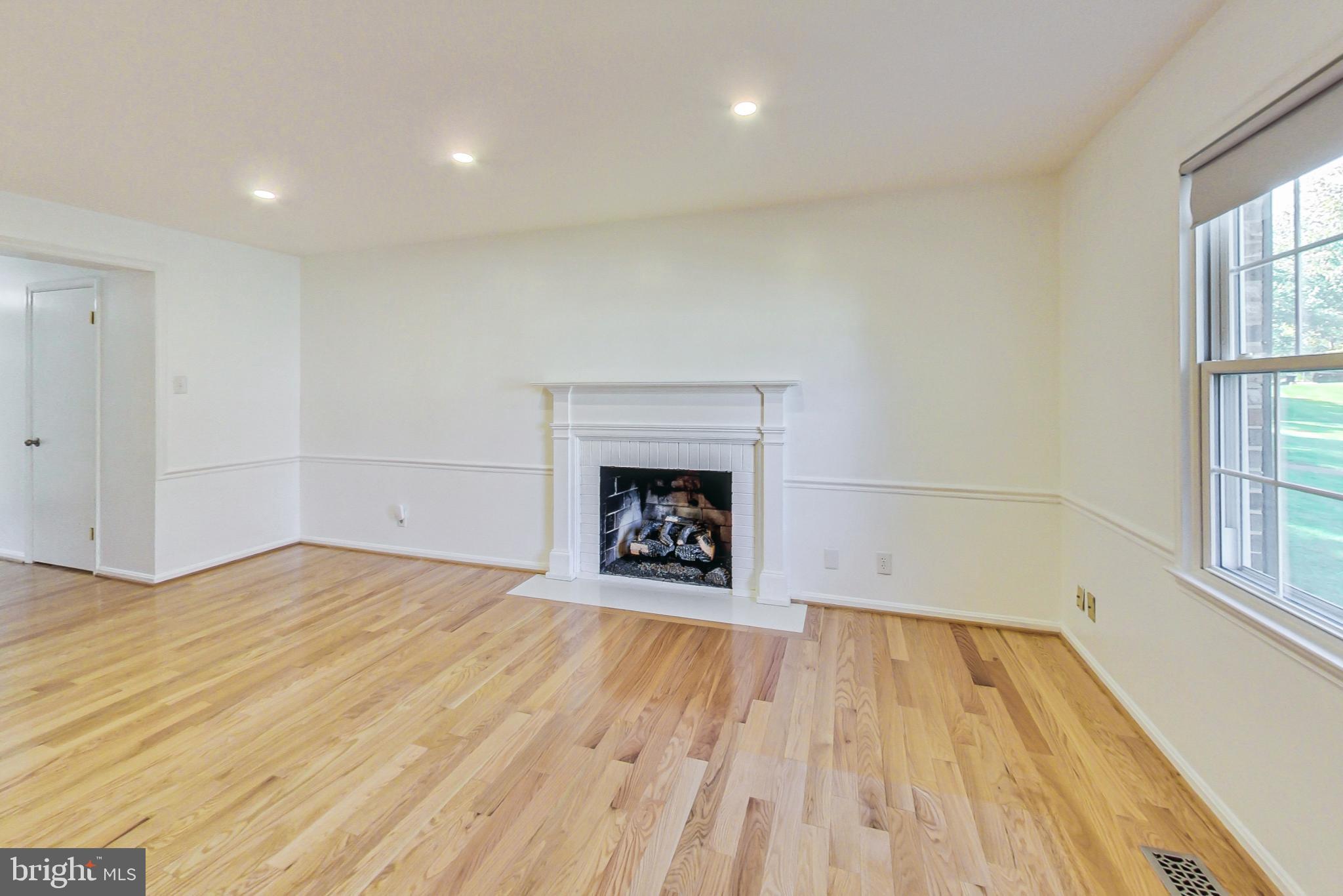 DIAMOND FARM - Residential Lease