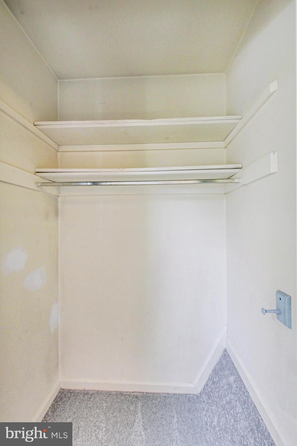 DIAMOND FARM - Residential Lease