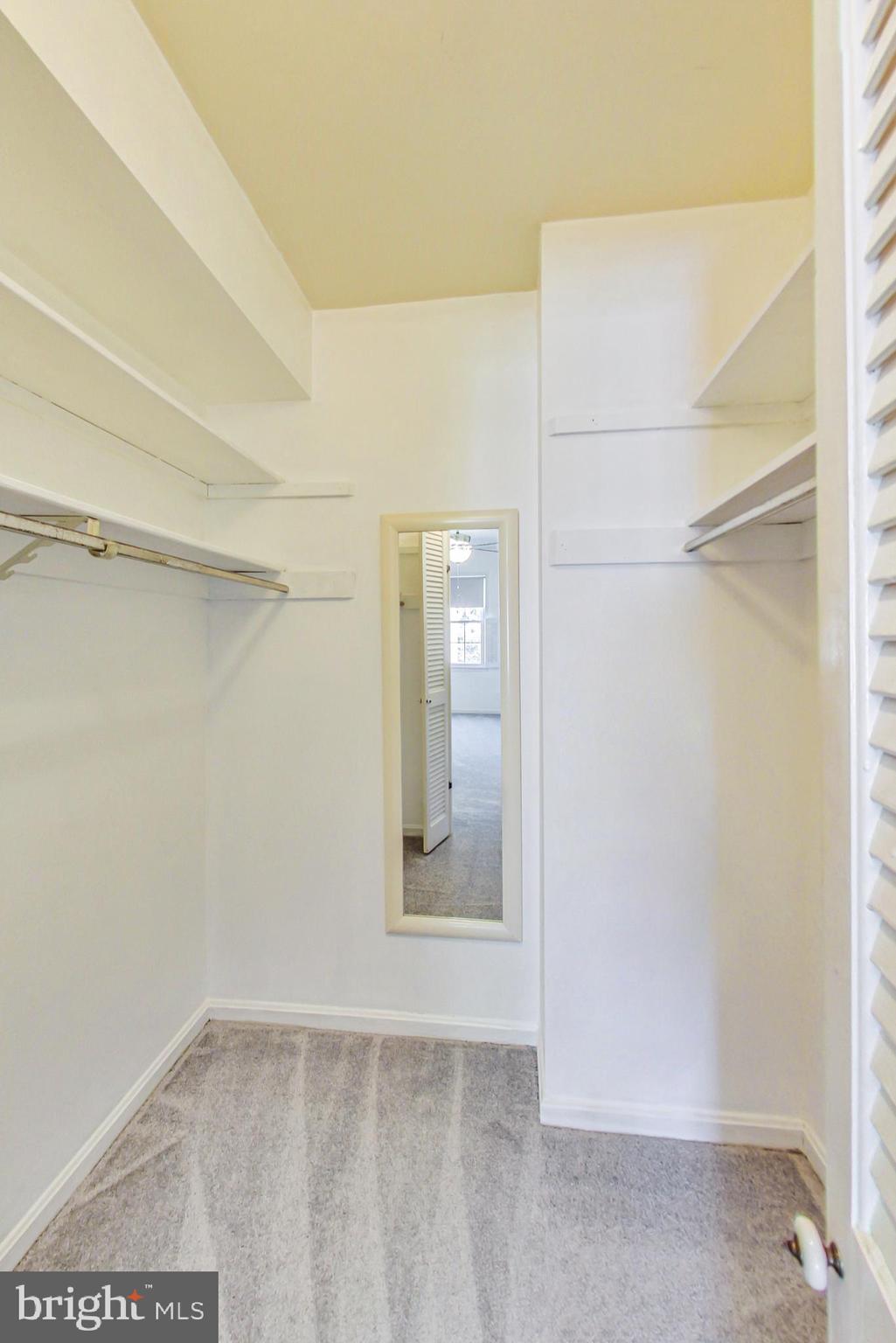 DIAMOND FARM - Residential Lease