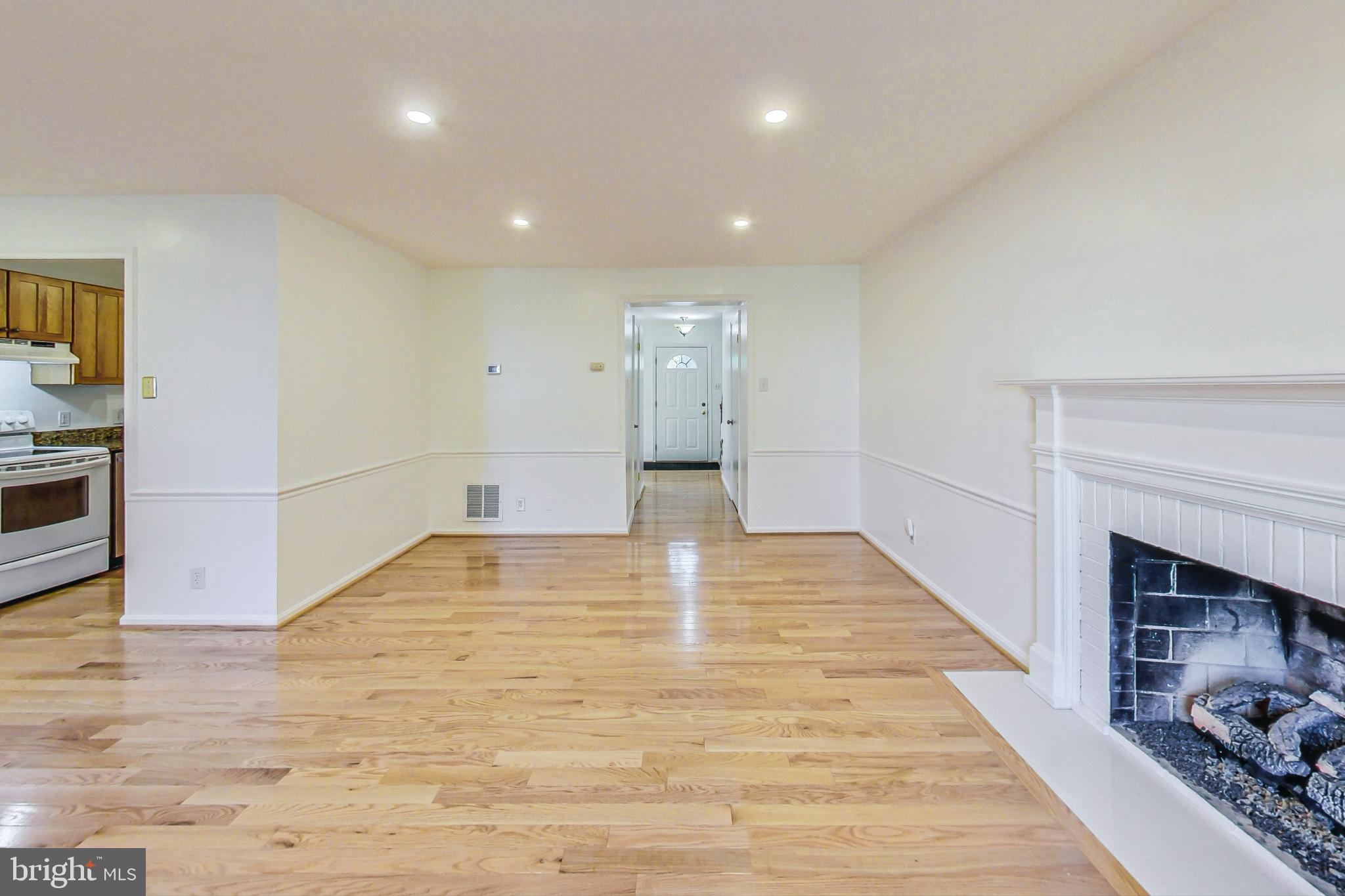 DIAMOND FARM - Residential Lease