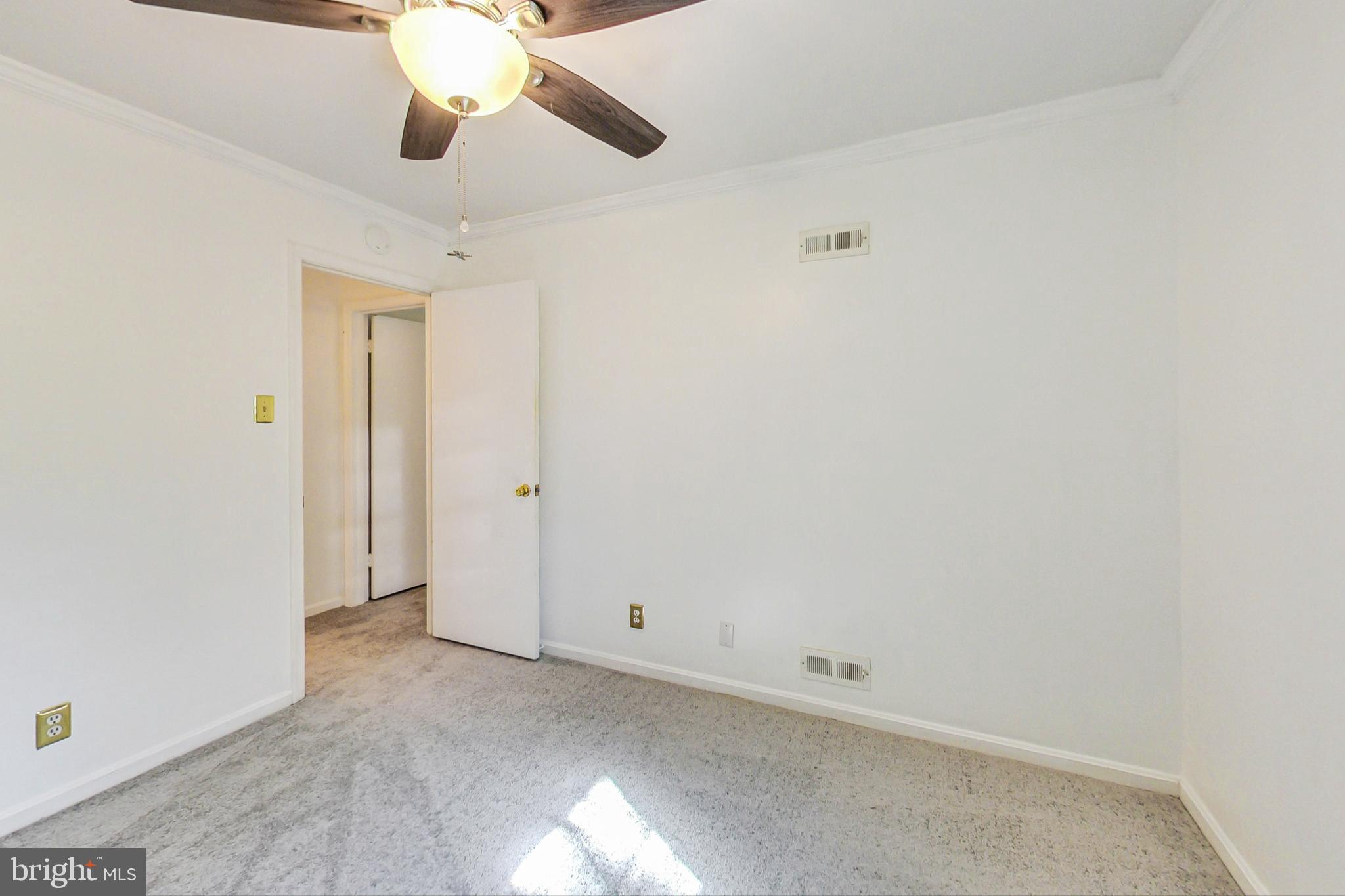 DIAMOND FARM - Residential Lease