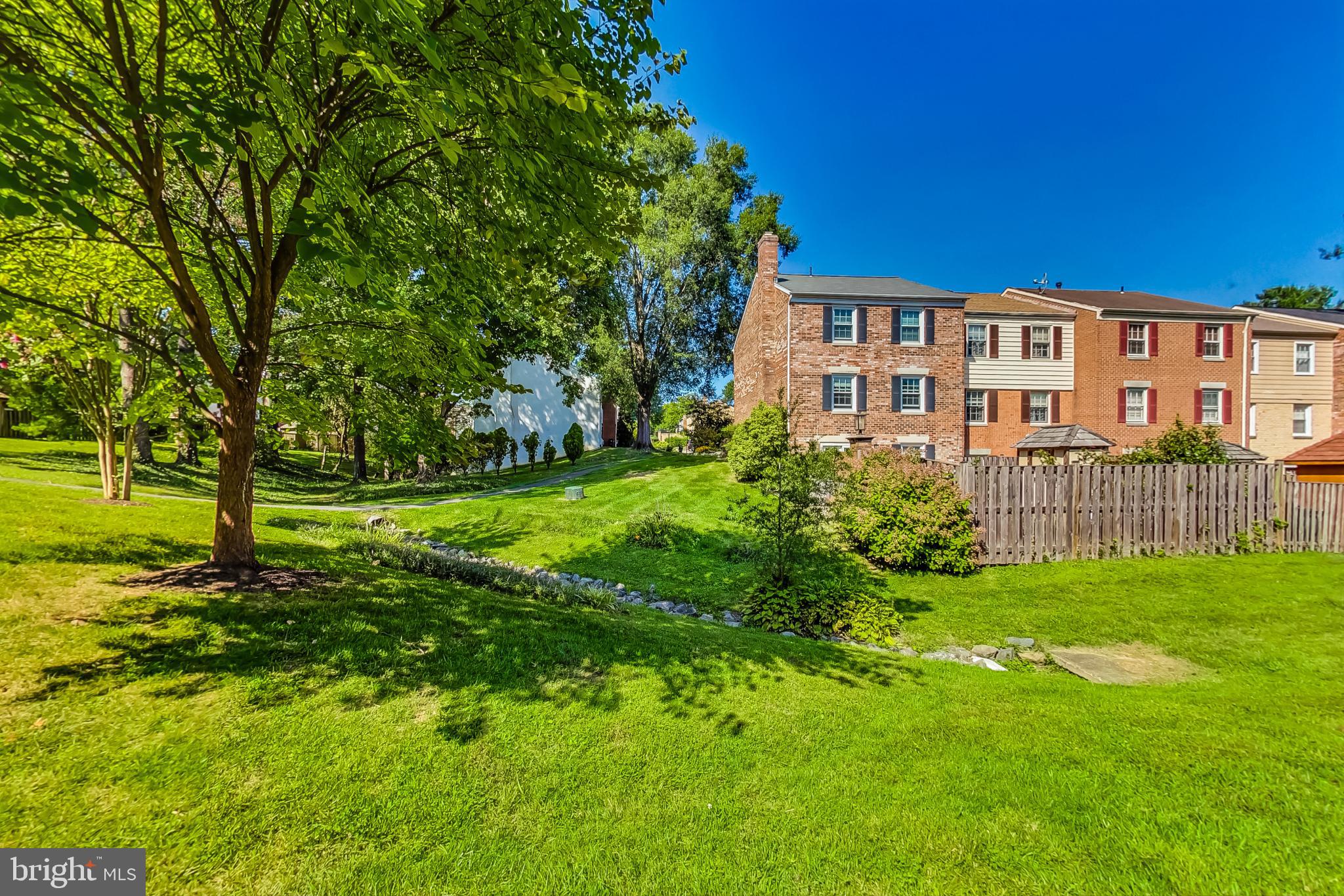 DIAMOND FARM - Residential Lease