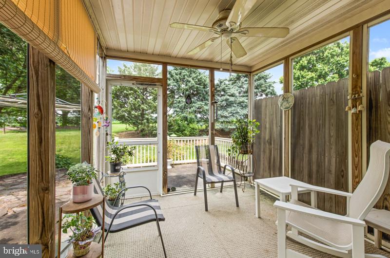PEBBLE CREEK - Residential
