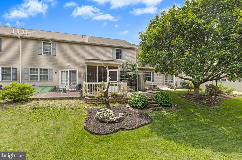 PEBBLE CREEK - Residential