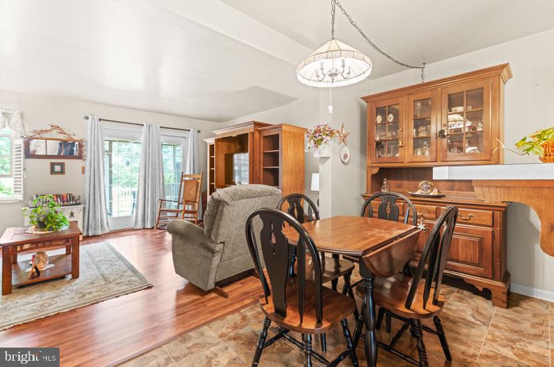 PEBBLE CREEK - Residential