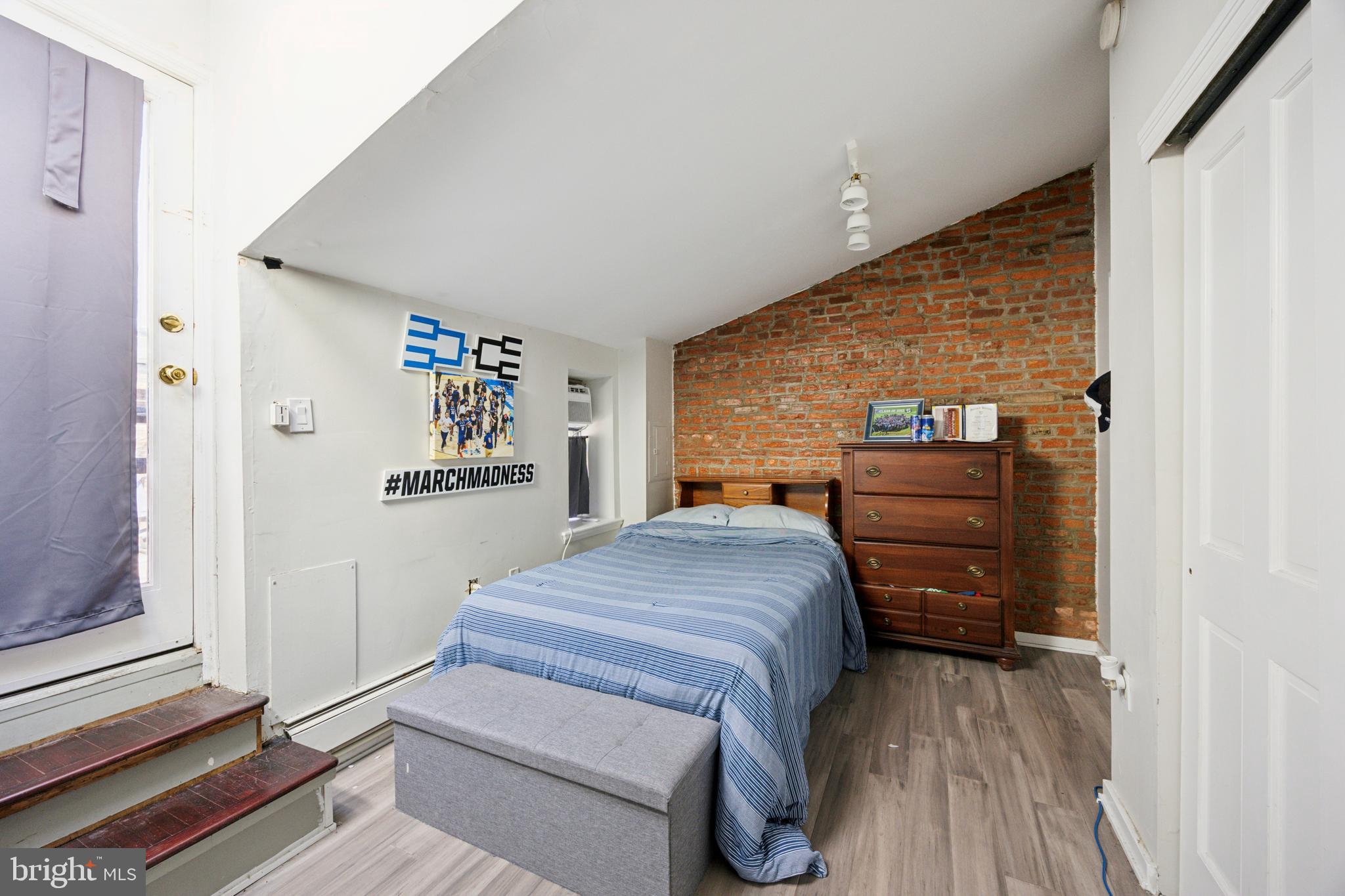 FISHTOWN - Residential Income