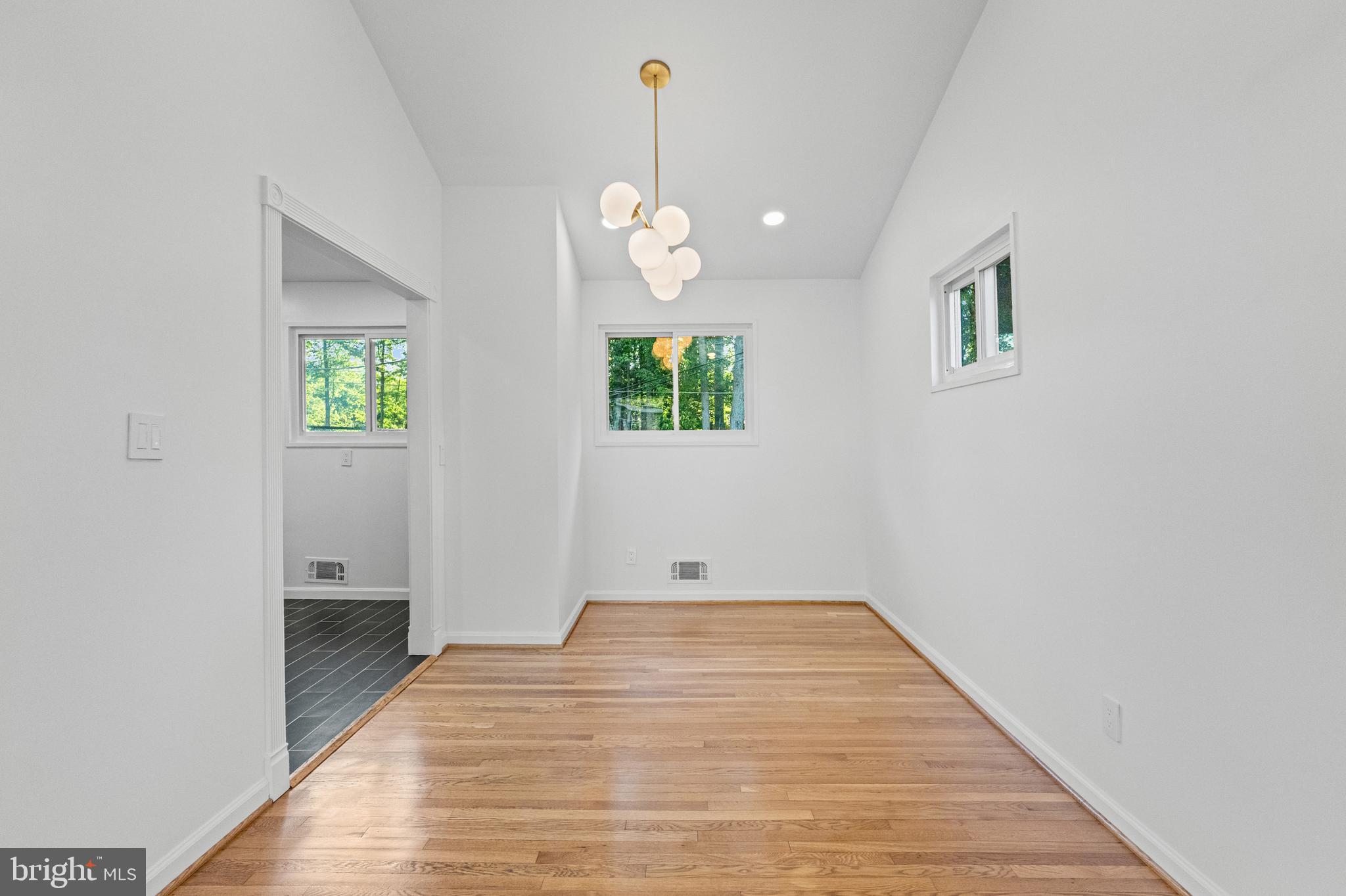 WINDSOR  MILL - Residential