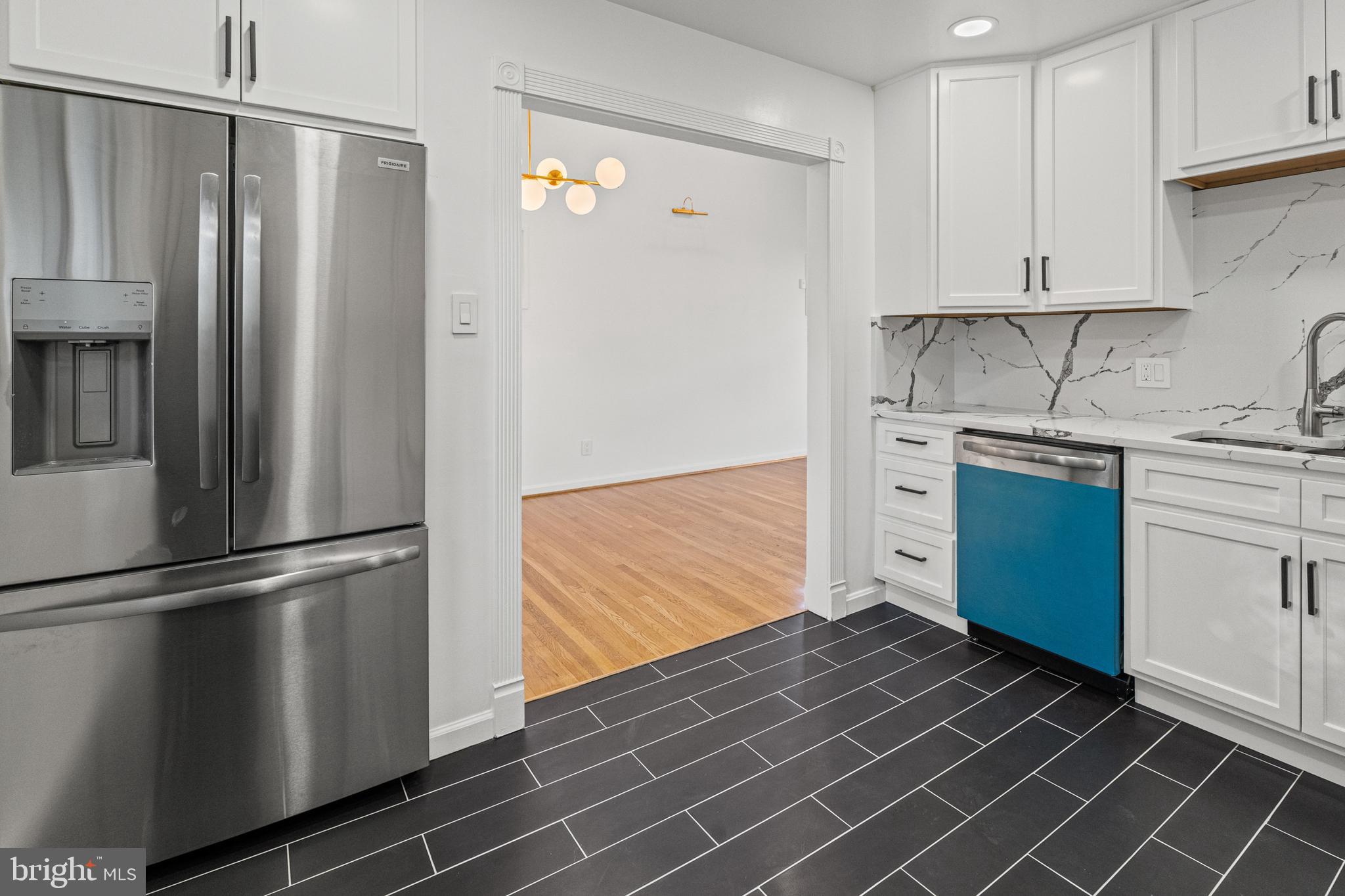 WINDSOR  MILL - Residential