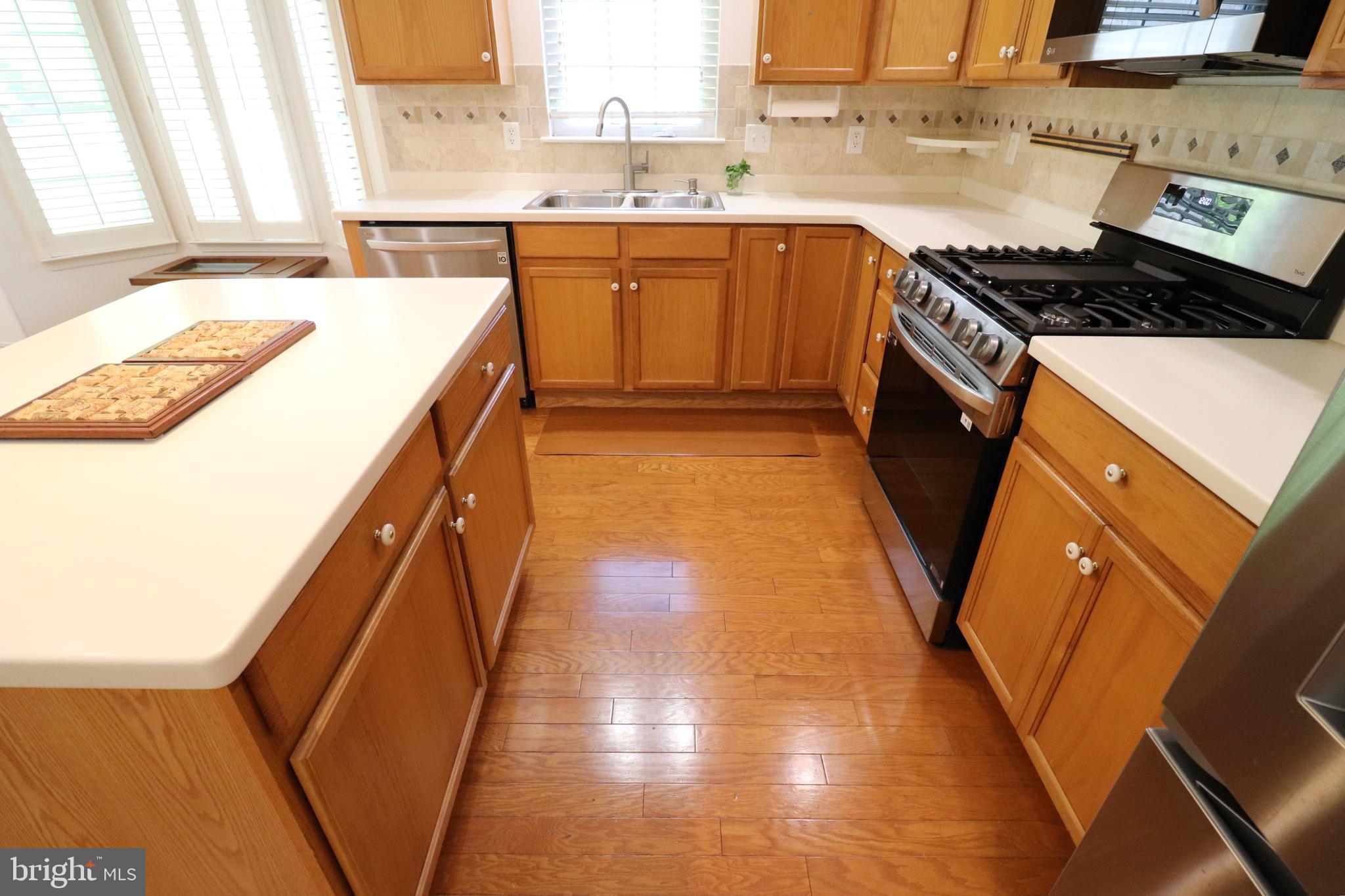 VILLAGE GRANDE AT MILLERS RUN - Residential