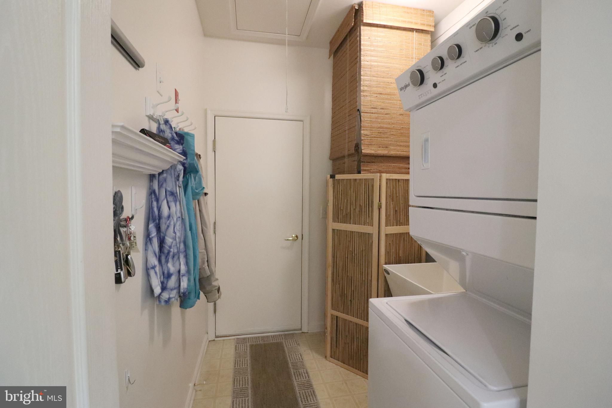 VILLAGE GRANDE AT MILLERS RUN - Residential