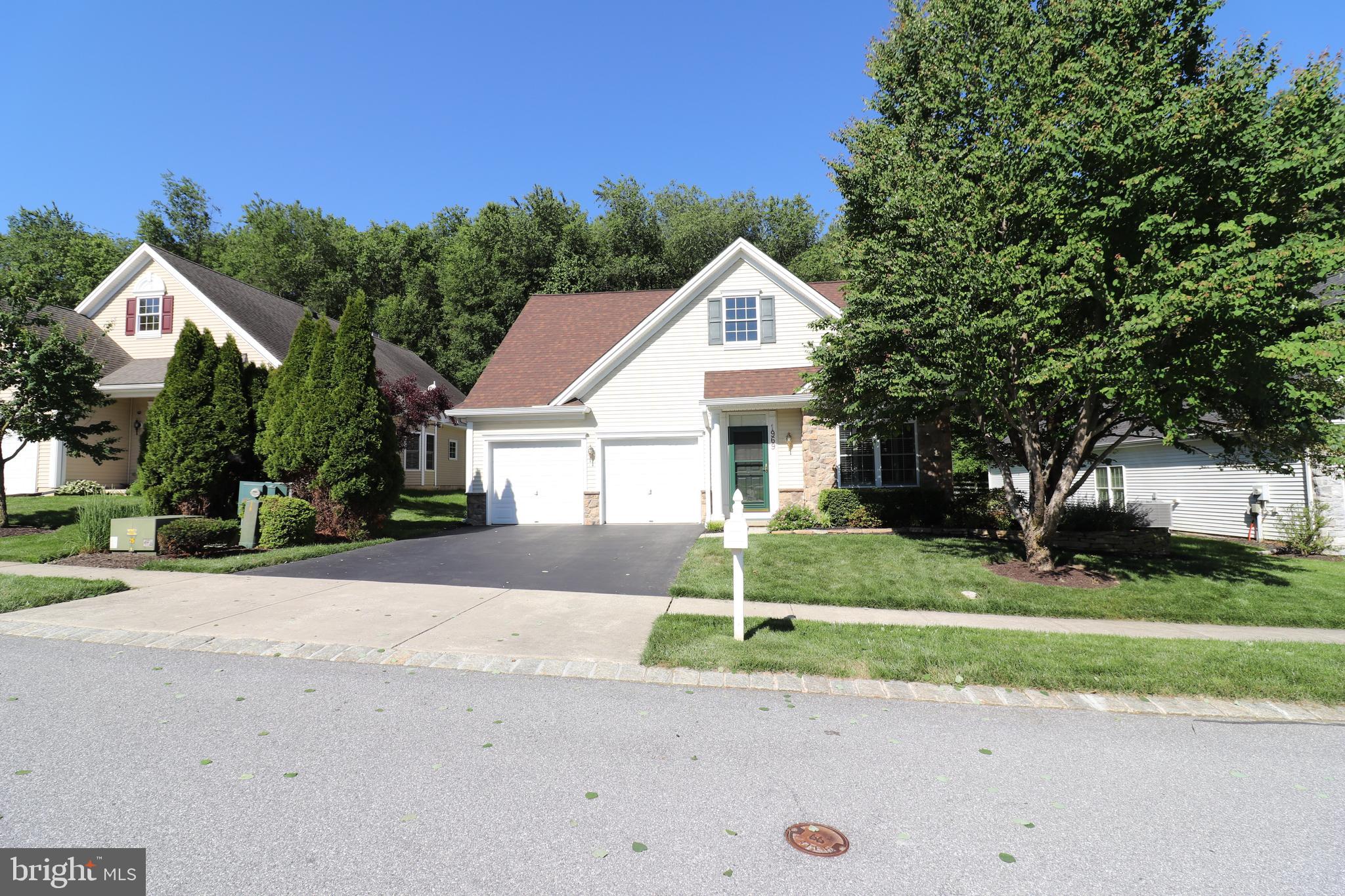 VILLAGE GRANDE AT MILLERS RUN - Residential