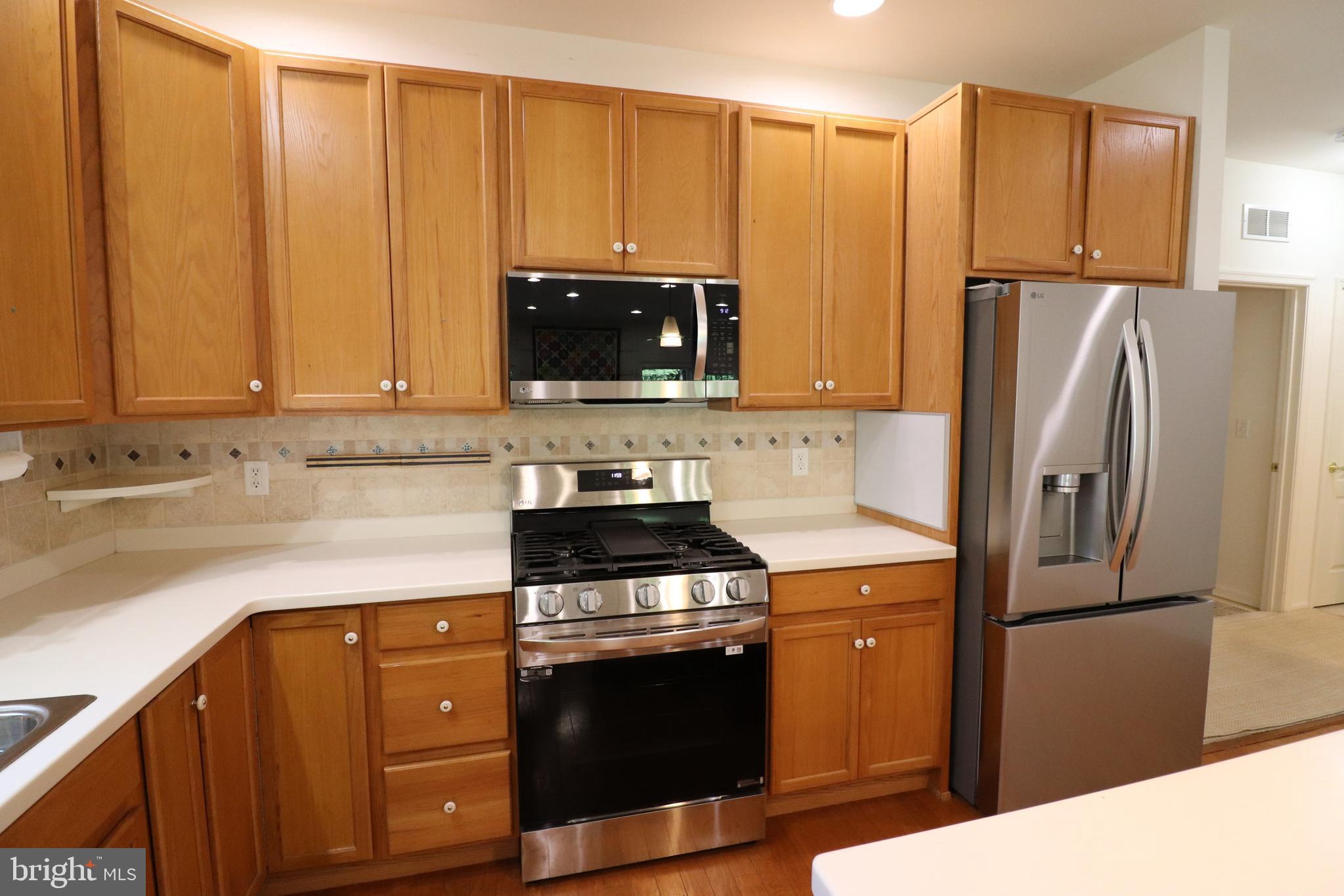 VILLAGE GRANDE AT MILLERS RUN - Residential