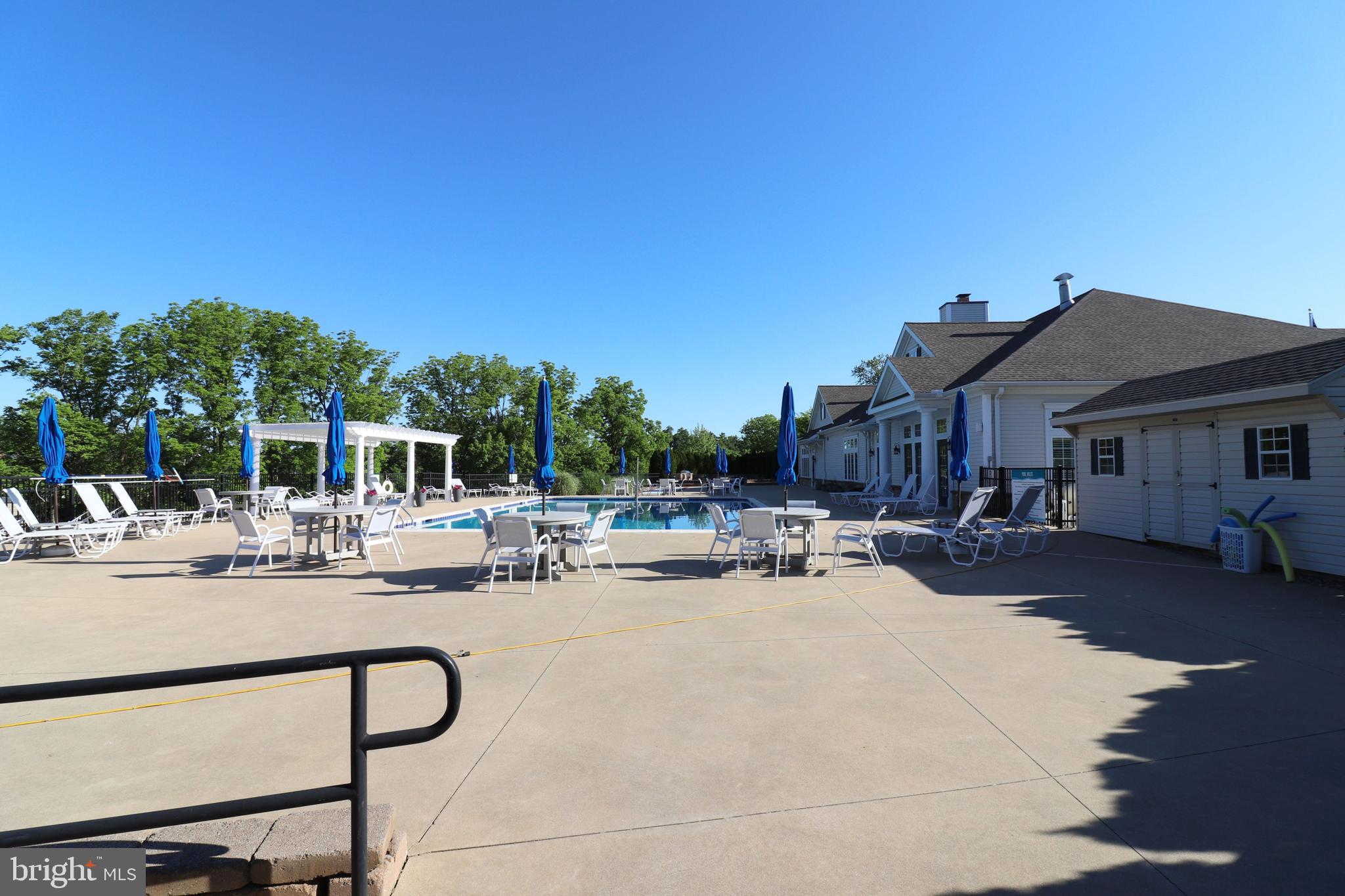 VILLAGE GRANDE AT MILLERS RUN - Residential