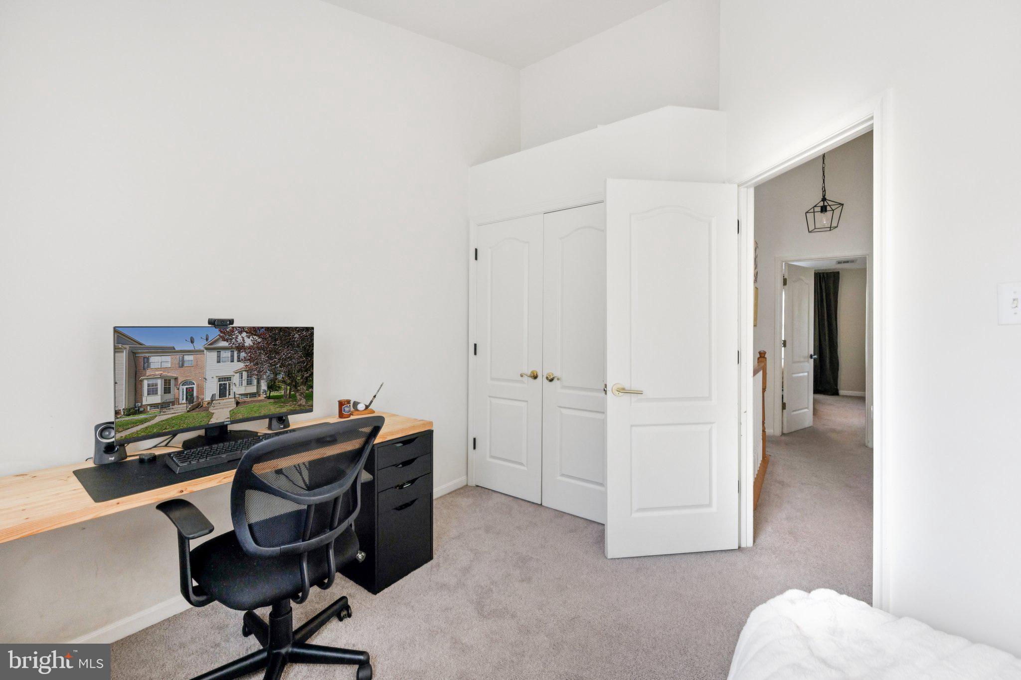 TUSCARORA KNOLLS - Residential