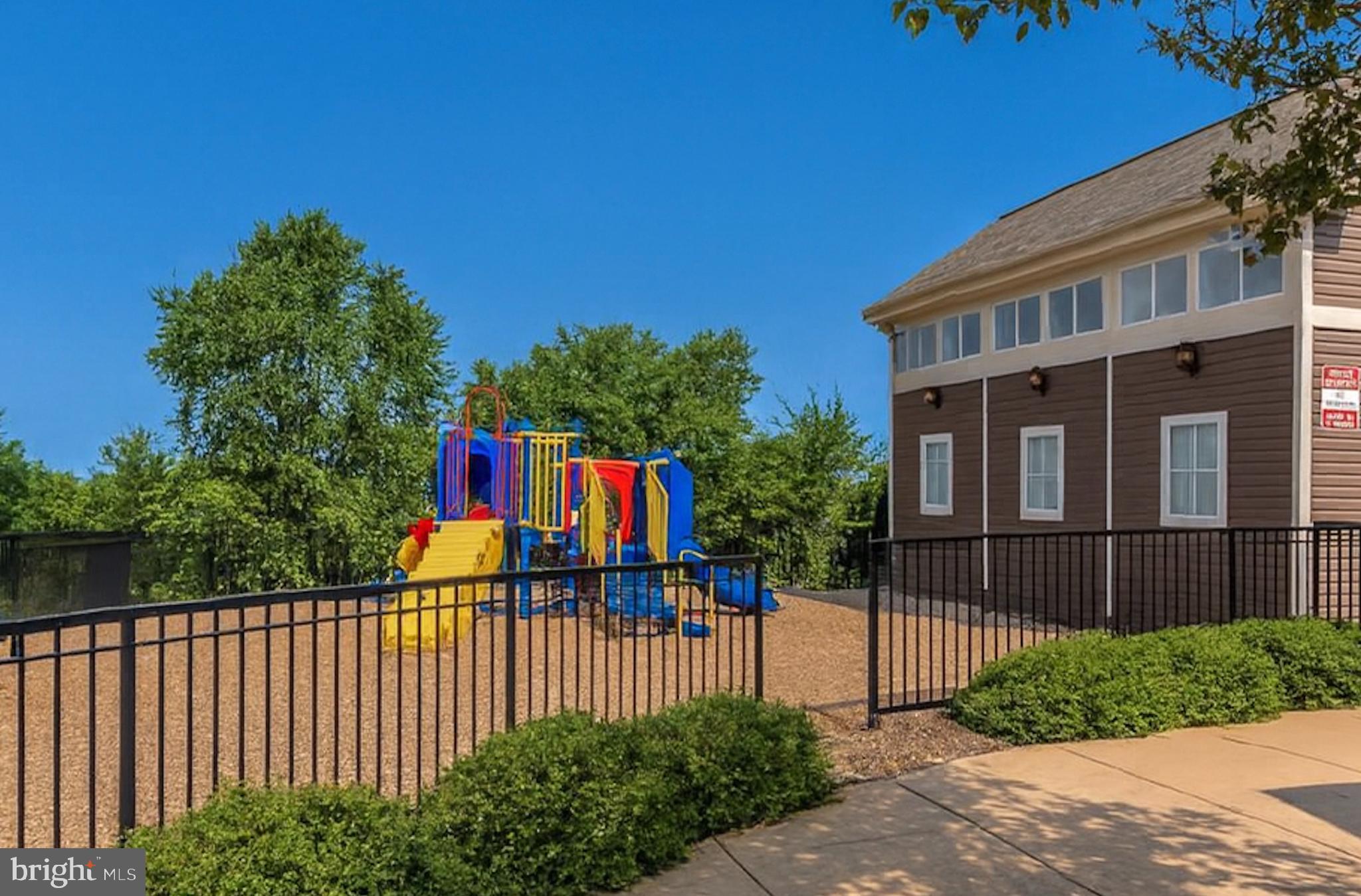 TUSCARORA KNOLLS - Residential