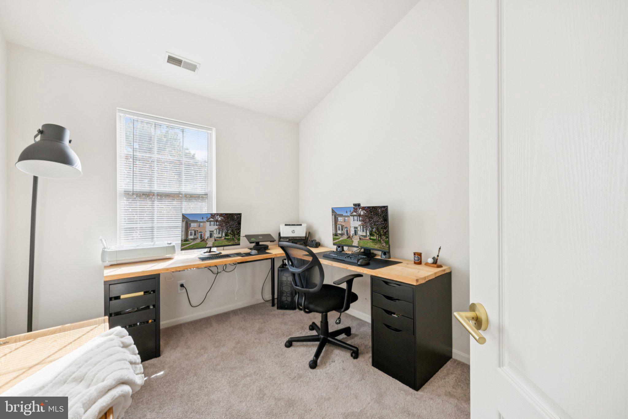 TUSCARORA KNOLLS - Residential