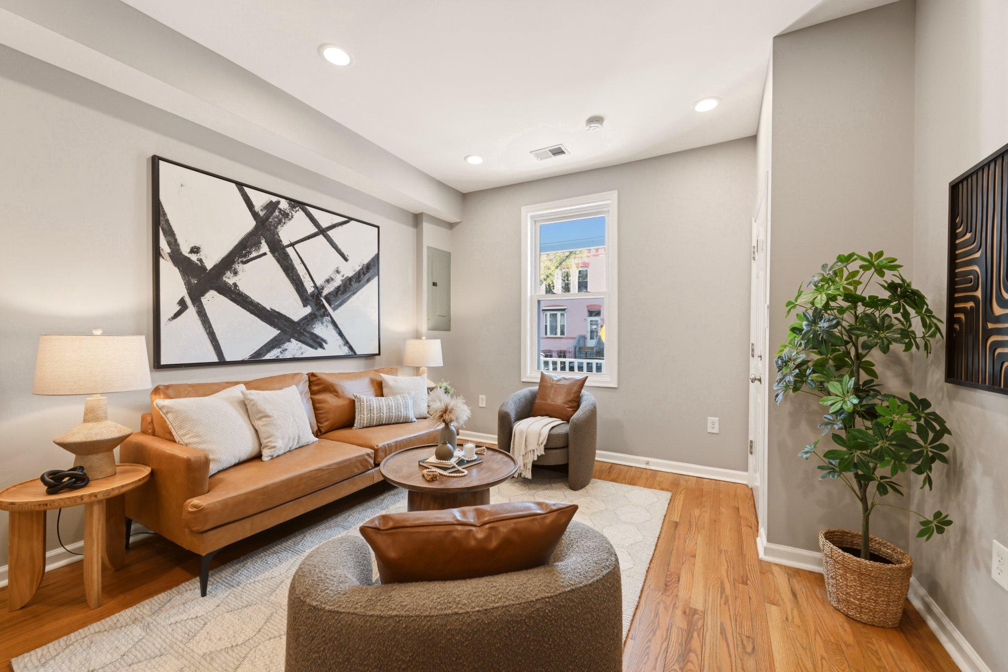 737 MORTON STREET NW