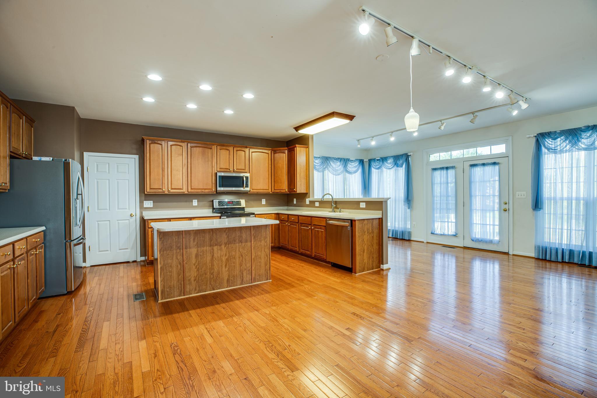 HERITAGE HILLS - Residential