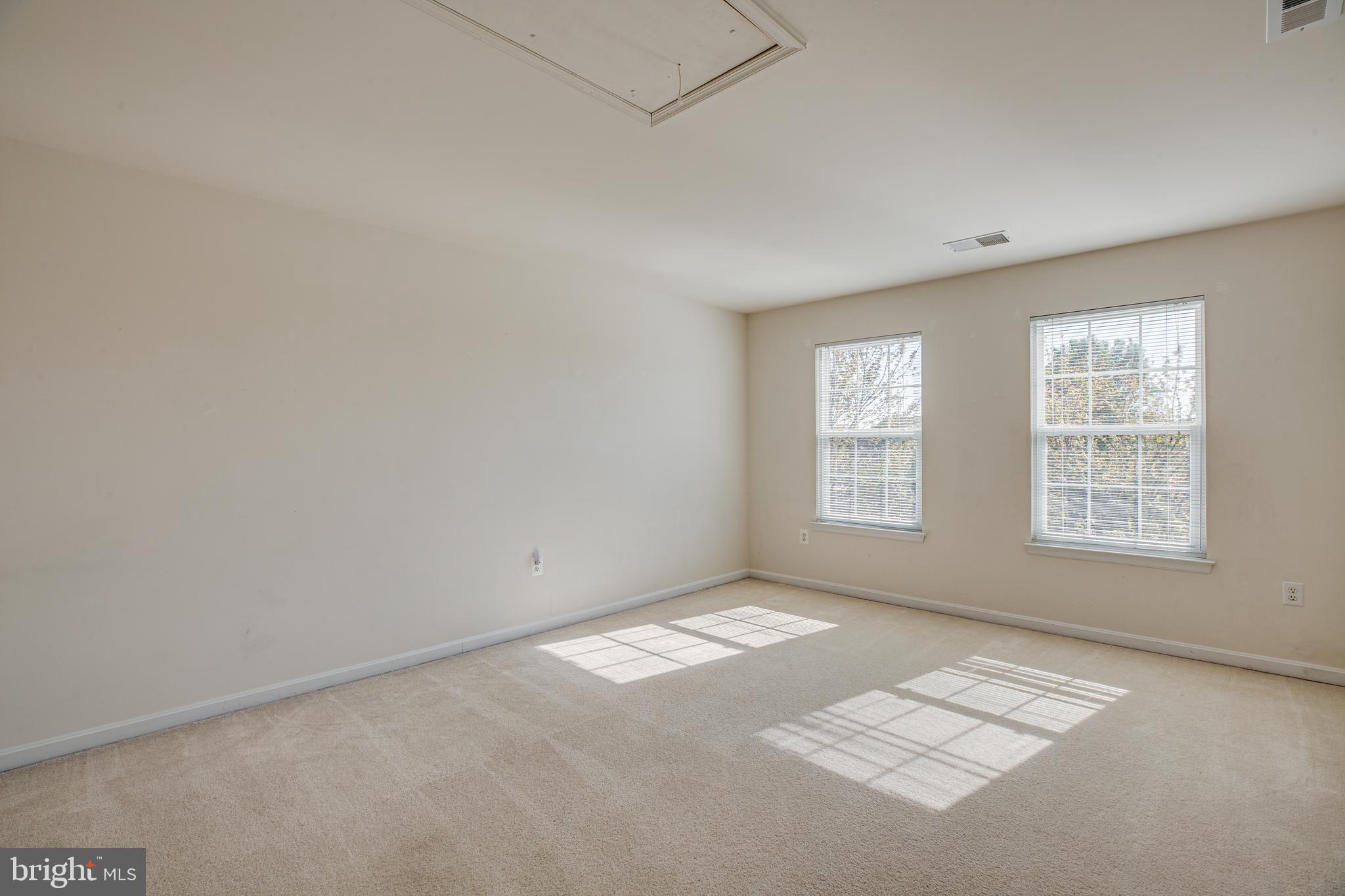 HERITAGE HILLS - Residential