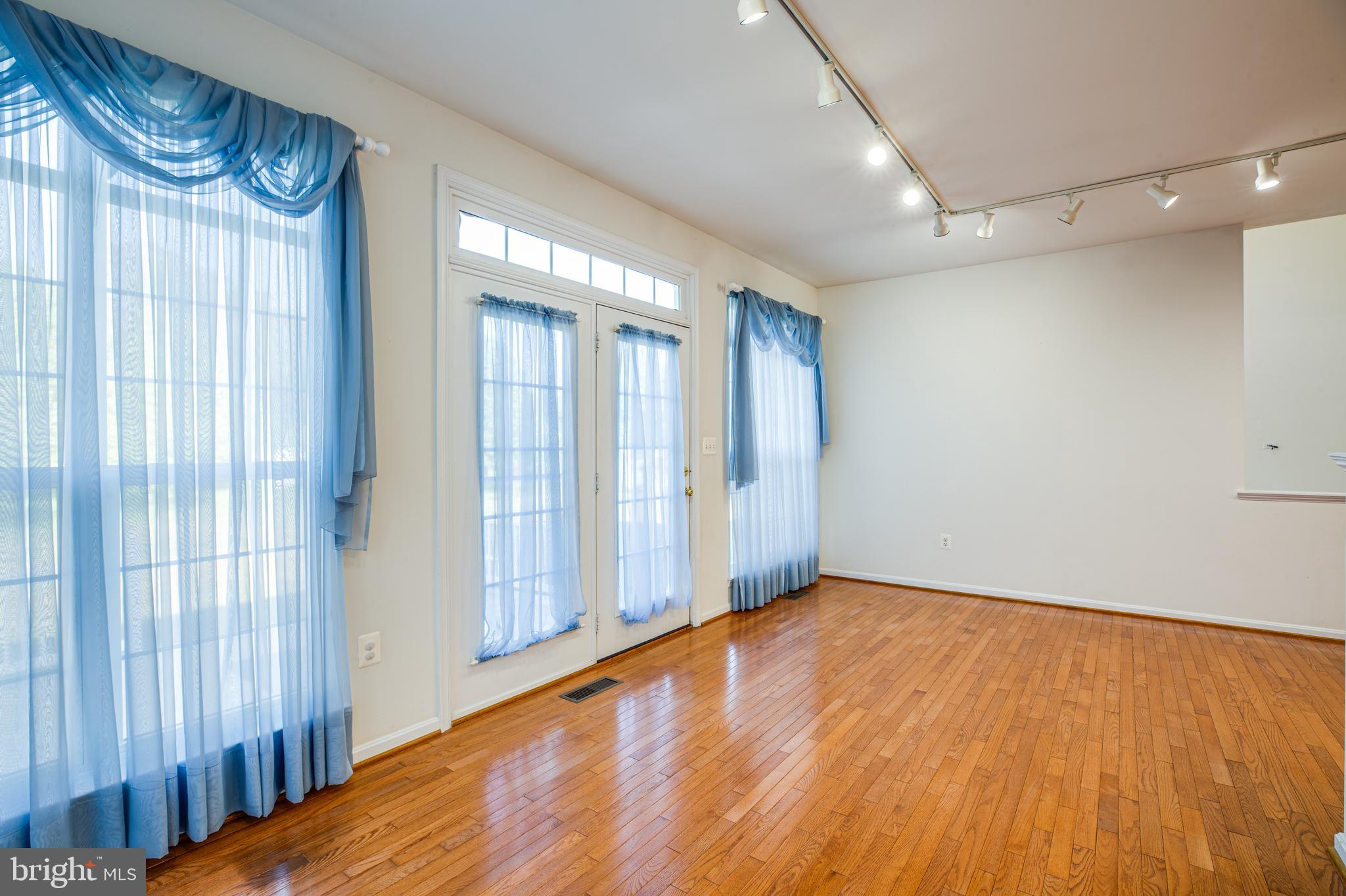 HERITAGE HILLS - Residential